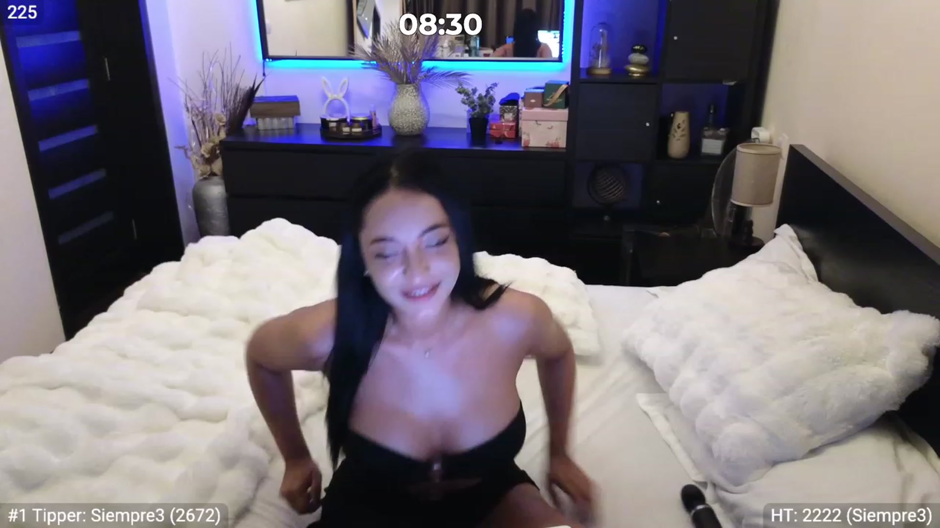 Gallery image thumbnail from EndlesssJoy's myfreecams stream on, 11/25/2023, 03:37 image 20 of 20