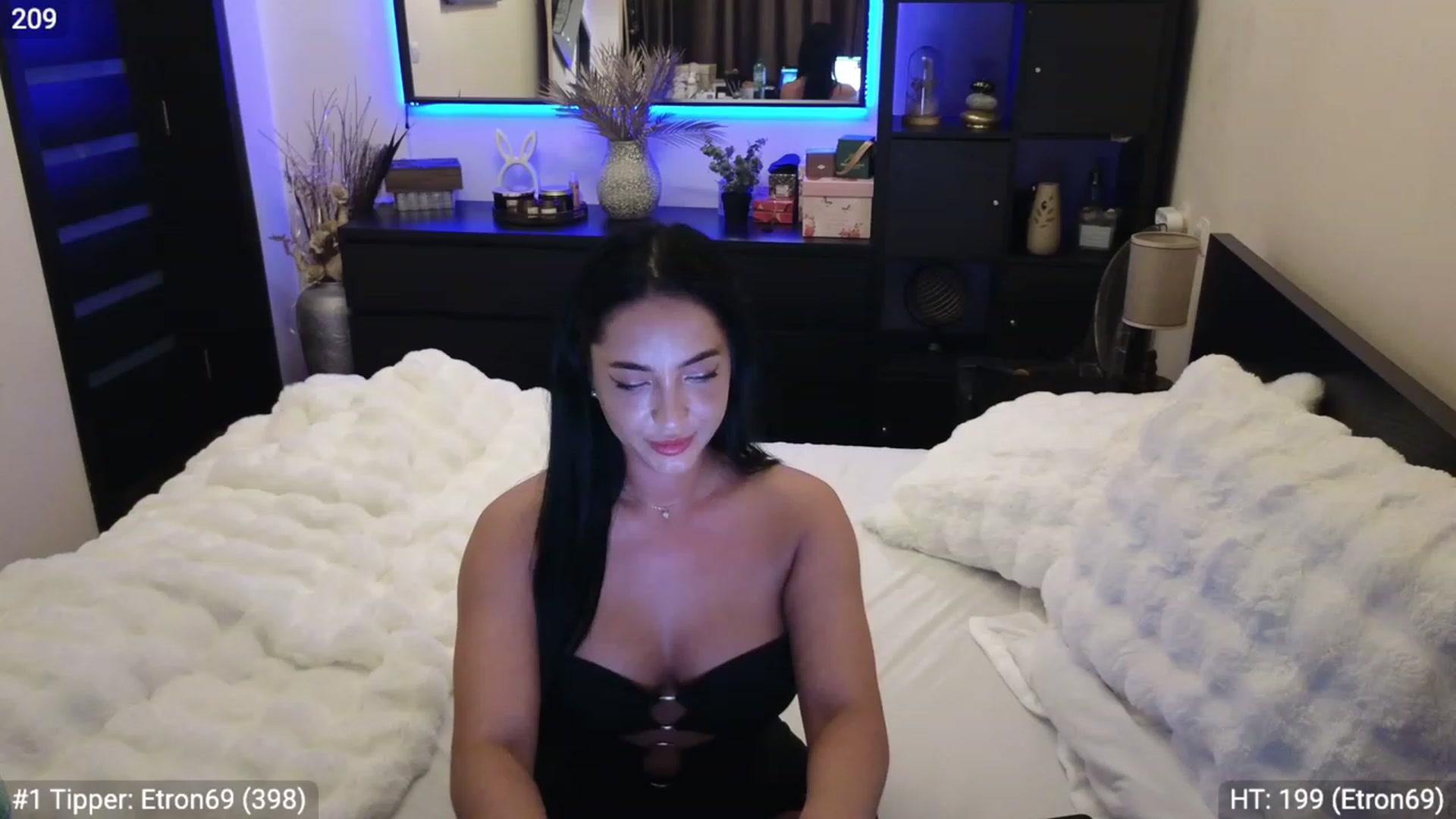 Gallery image thumbnail from EndlesssJoy's myfreecams stream on, 11/25/2023, 09:28 image 10 of 20