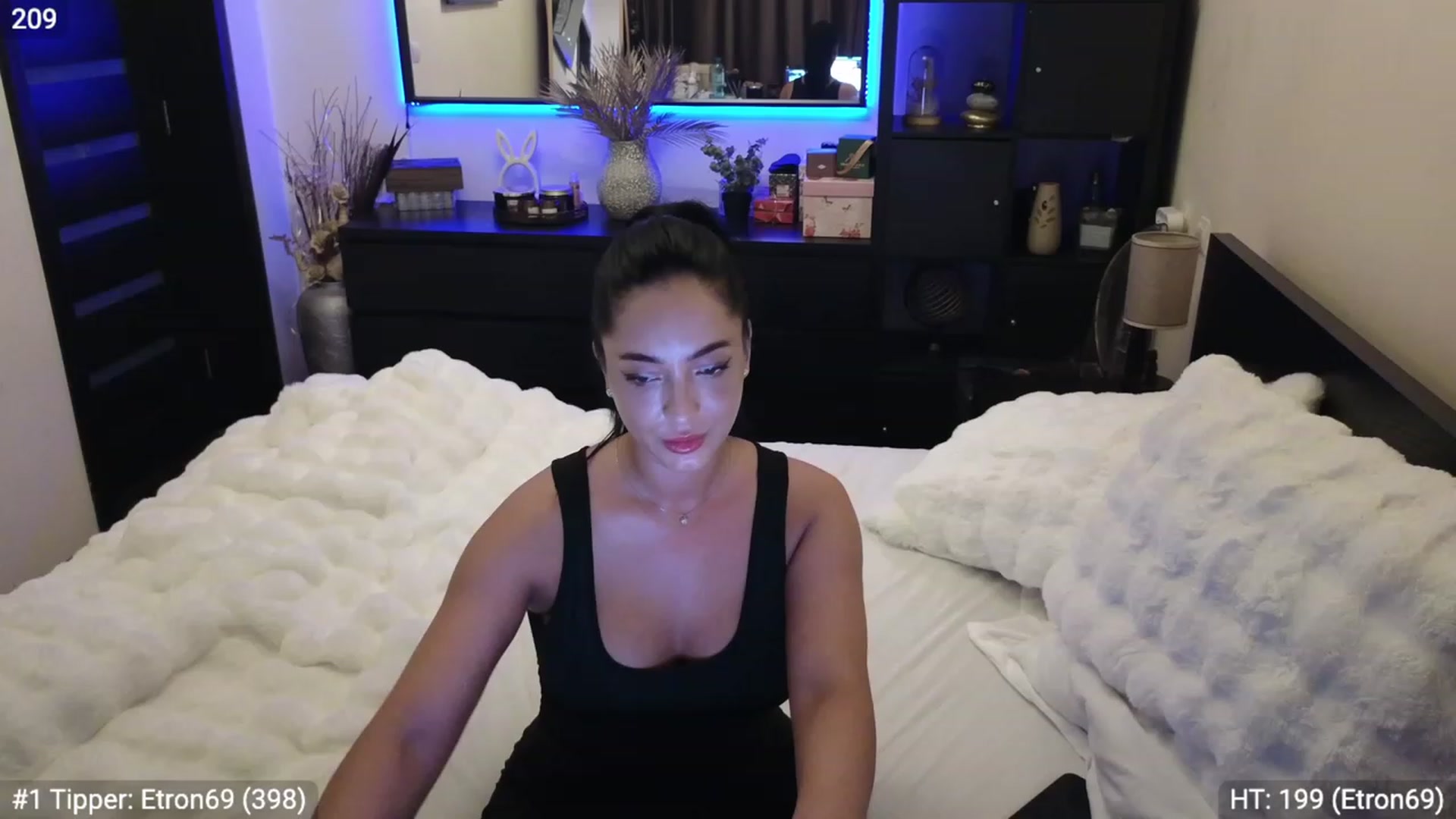 Gallery image thumbnail from EndlesssJoy's myfreecams stream on, 11/25/2023, 09:28 image 20 of 20