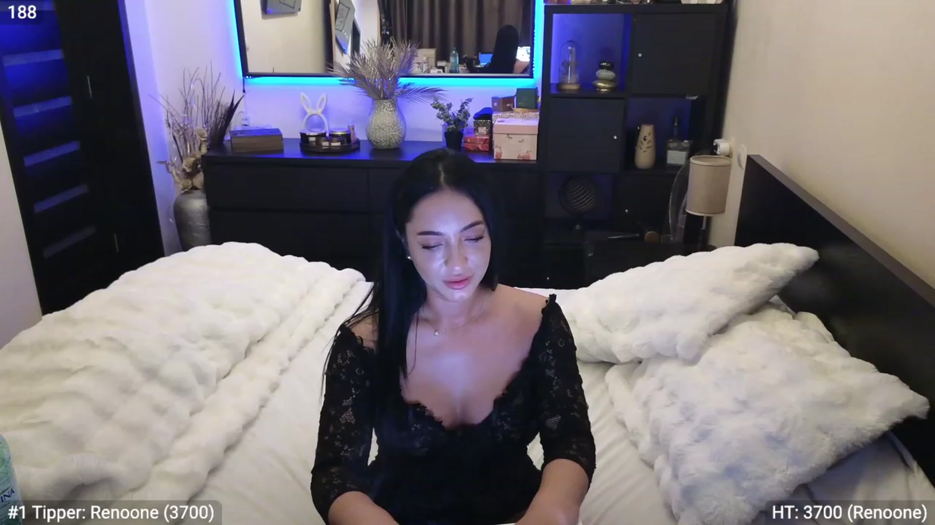 Gallery image thumbnail from EndlesssJoy's myfreecams stream on, 11/27/2023, 05:11 image 14 of 20