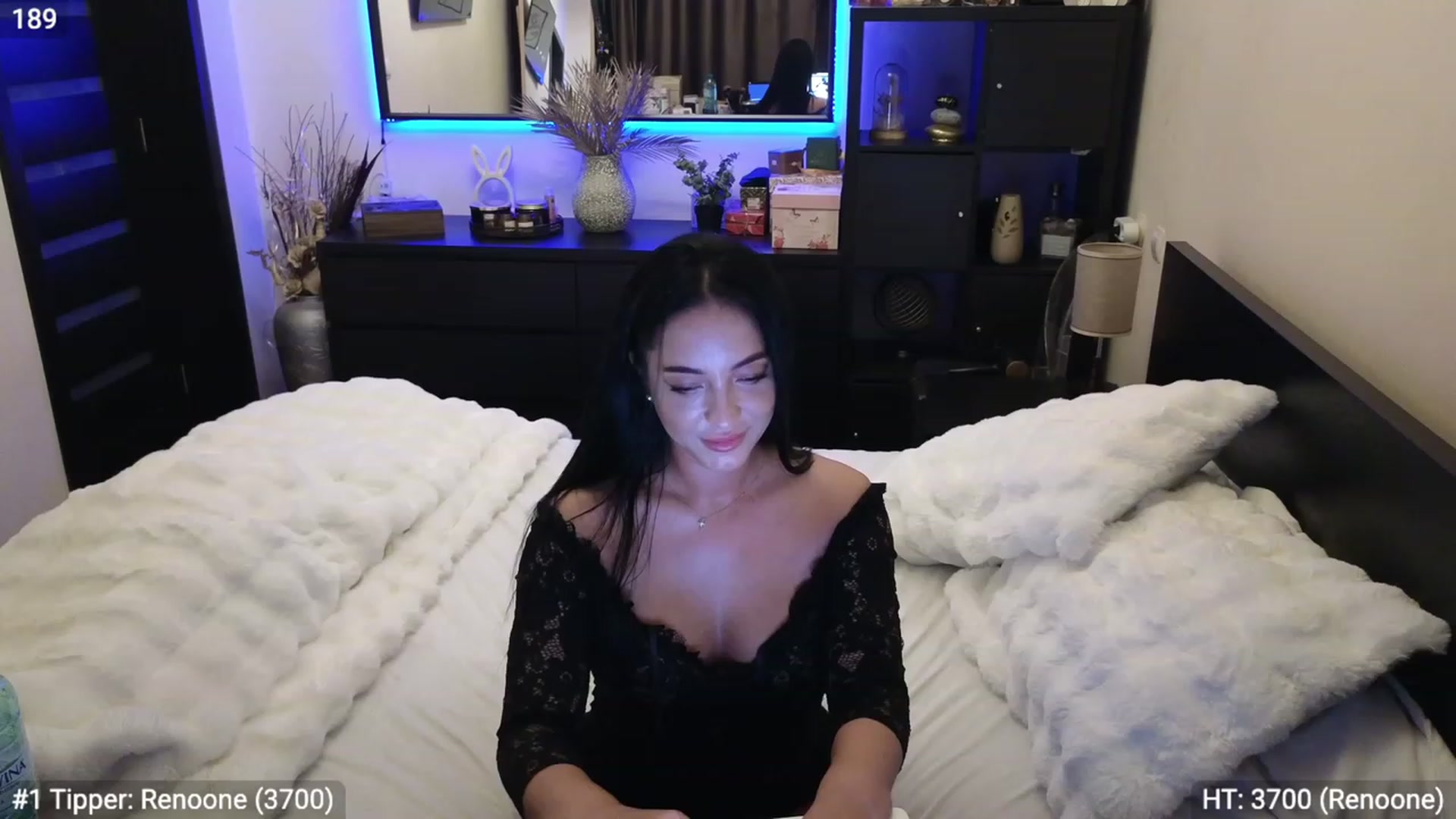 Gallery image thumbnail from EndlesssJoy's myfreecams stream on, 11/27/2023, 05:11 image 16 of 20