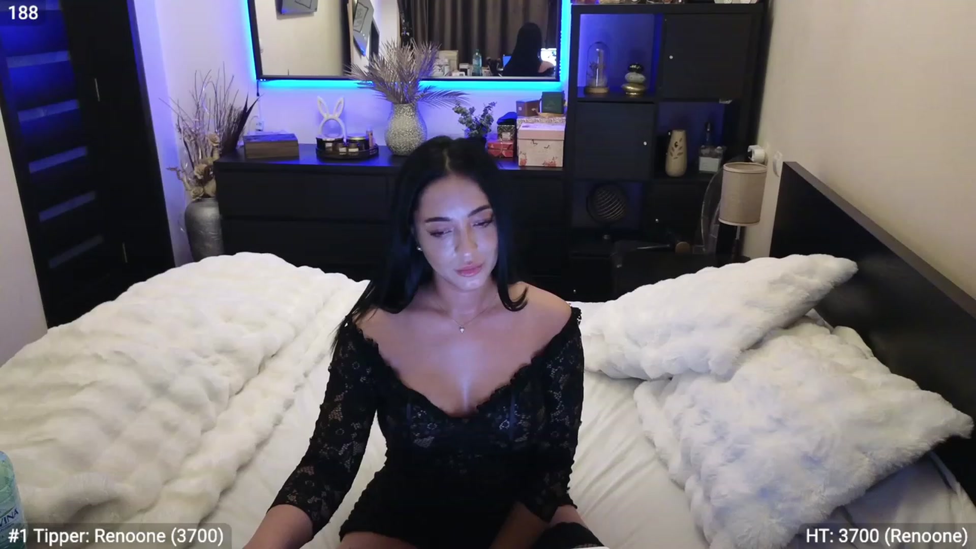 Gallery image thumbnail from EndlesssJoy's myfreecams stream on, 11/27/2023, 05:11 image 12 of 20
