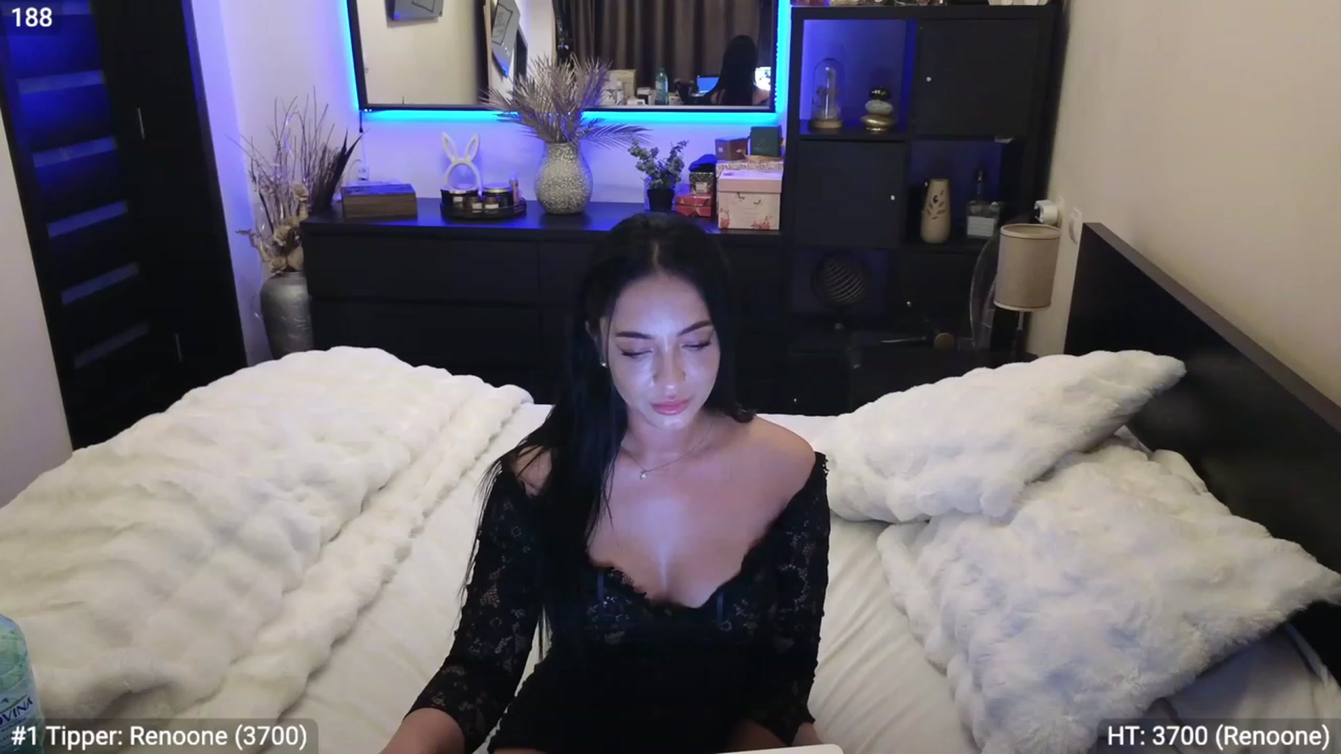 Gallery image thumbnail from EndlesssJoy's myfreecams stream on, 11/27/2023, 05:11 image 15 of 20