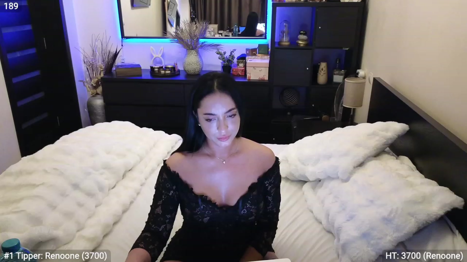 Gallery image thumbnail from EndlesssJoy's myfreecams stream on, 11/27/2023, 05:11 image 17 of 20