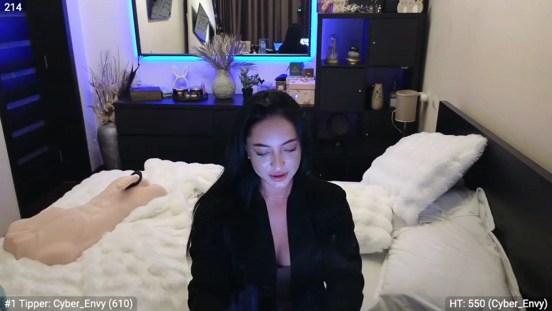 Gallery image thumbnail from EndlesssJoy's myfreecams stream on, 11/30/2023, 03:05 image 20 of 20