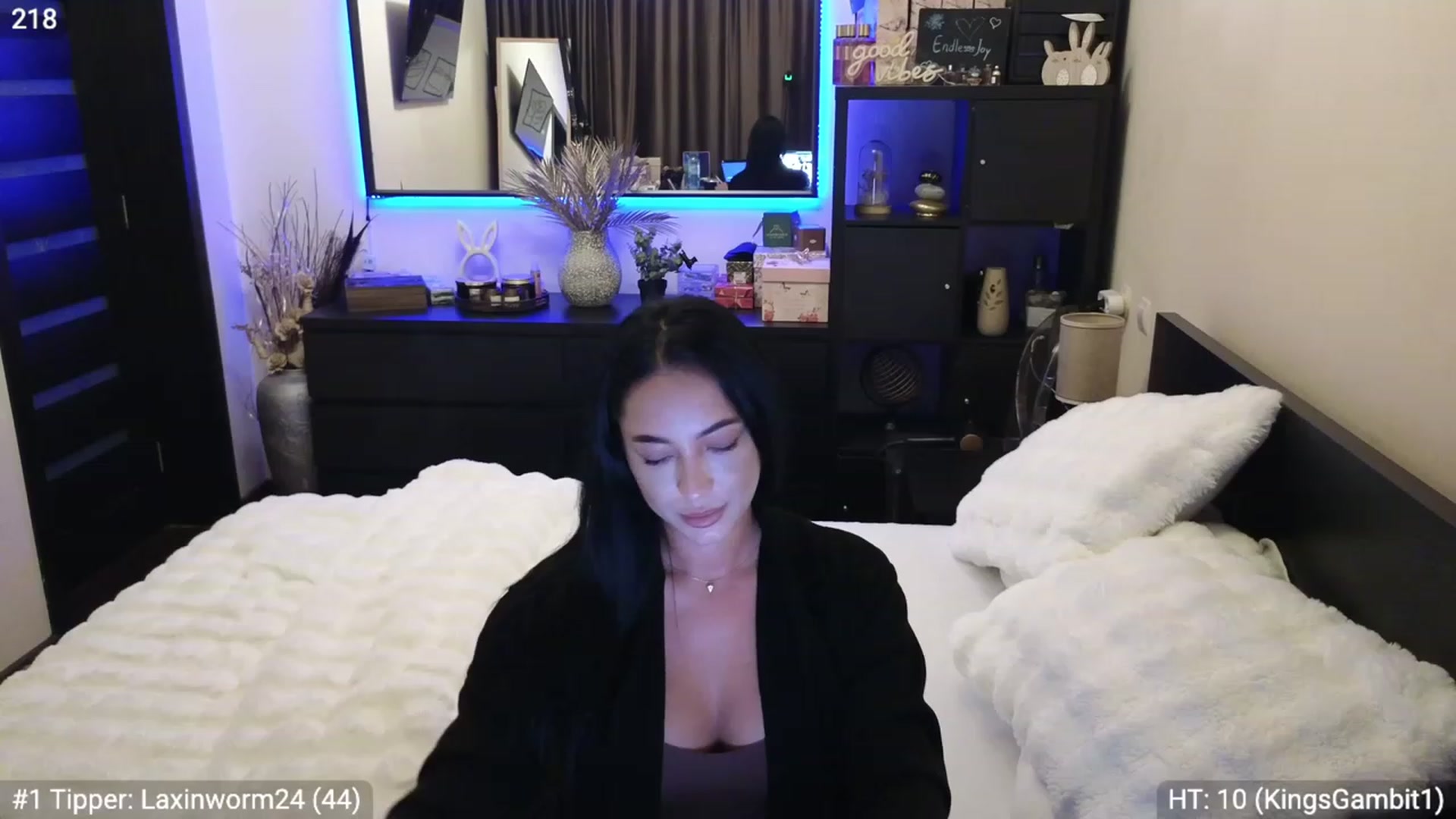 Gallery image thumbnail from EndlesssJoy's myfreecams stream on, 11/30/2023, 03:05 image 8 of 20