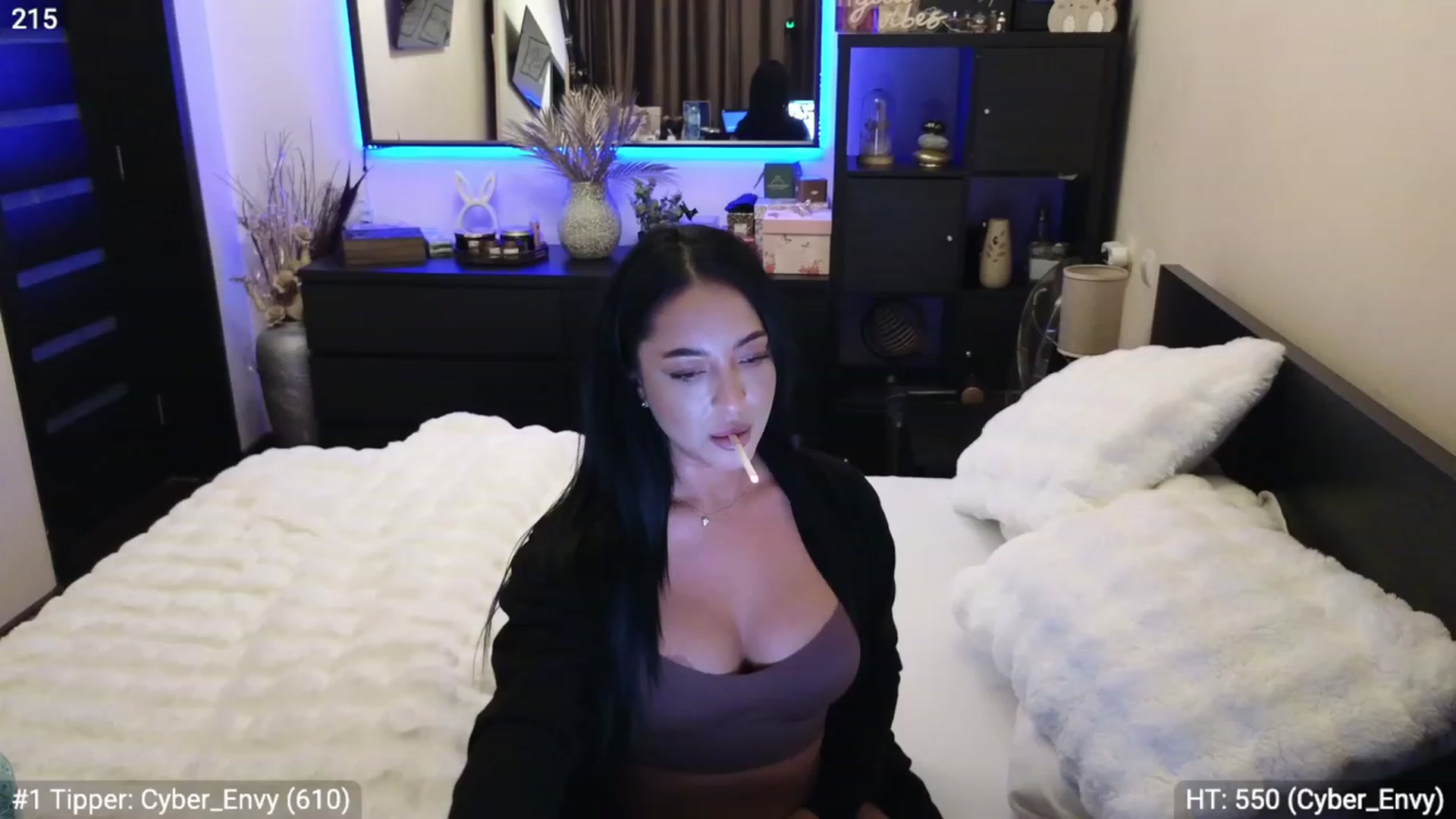 Gallery image thumbnail from EndlesssJoy's myfreecams stream on, 11/30/2023, 03:05 image 16 of 20