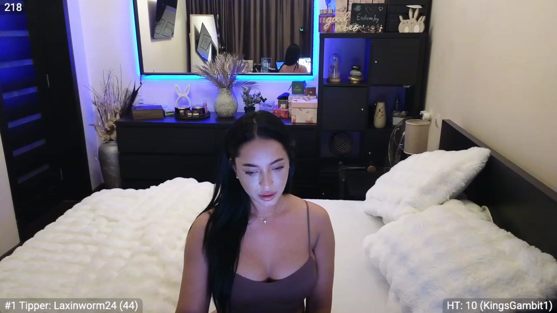 Gallery image thumbnail from EndlesssJoy's myfreecams stream on, 11/30/2023, 03:05 image 6 of 20