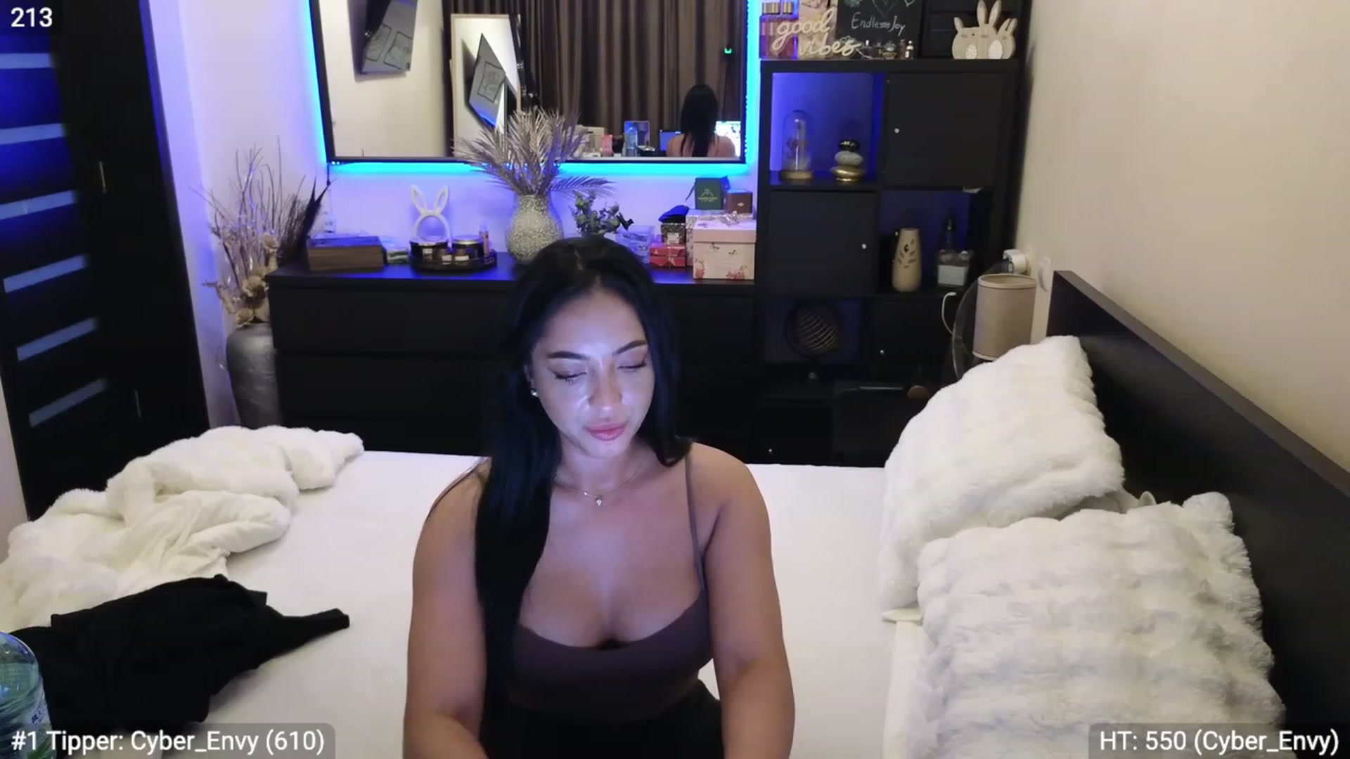 Gallery image thumbnail from EndlesssJoy's myfreecams stream on, 11/30/2023, 07:15 image 2 of 20