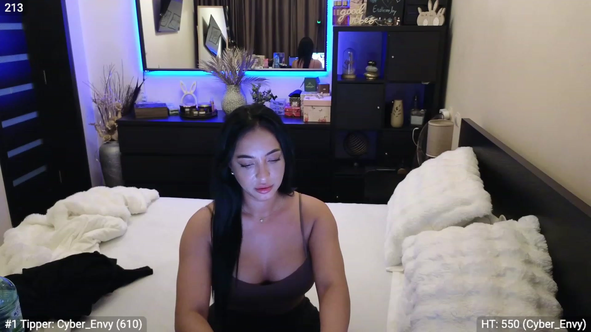 Gallery image thumbnail from EndlesssJoy's myfreecams stream on, 11/30/2023, 07:15 image 4 of 20