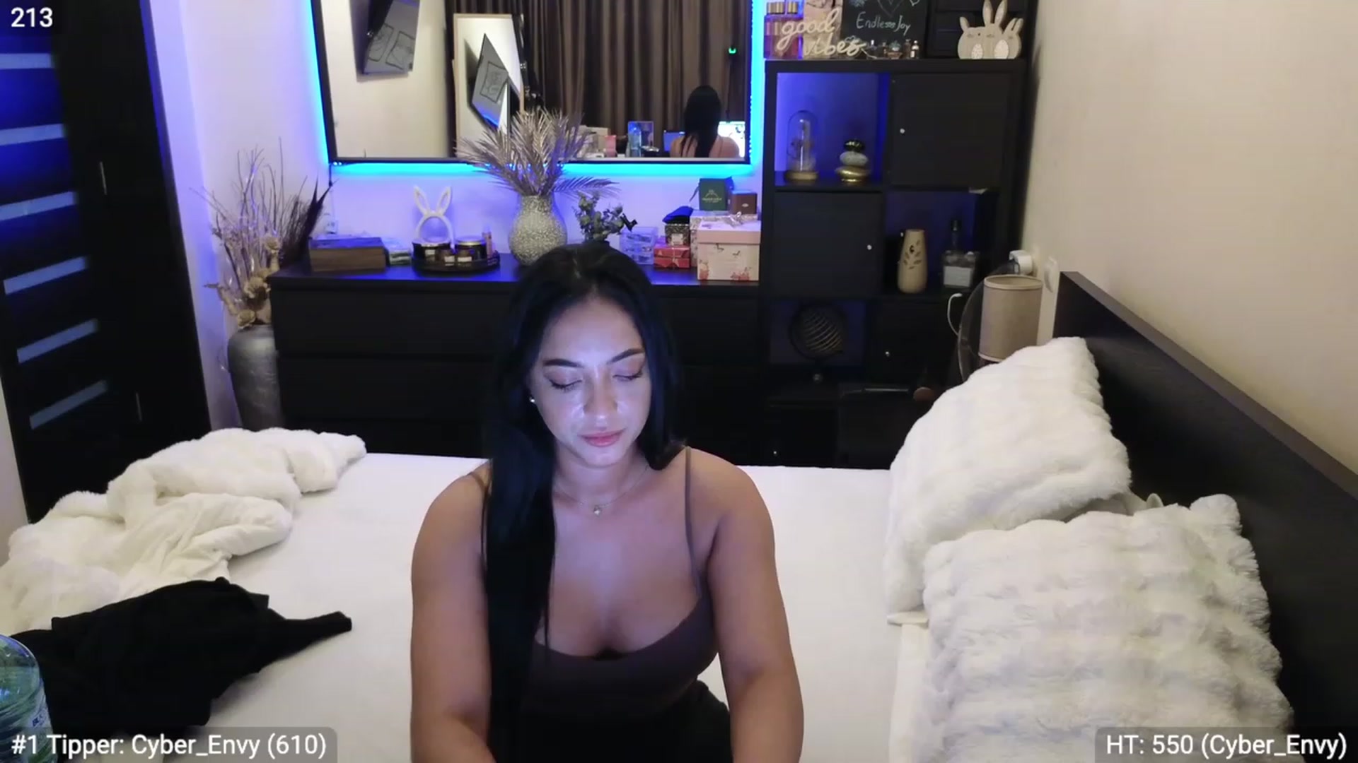 Gallery image thumbnail from EndlesssJoy's myfreecams stream on, 11/30/2023, 07:15 image 5 of 20
