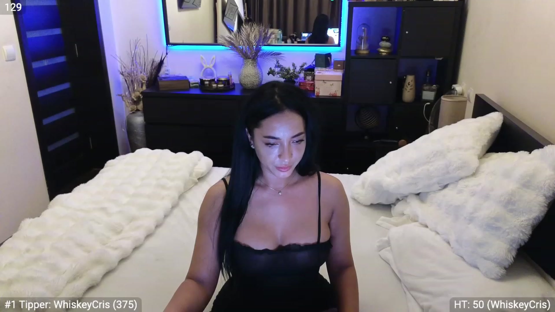 Gallery image thumbnail from EndlesssJoy's myfreecams stream on, 12/03/2023, 09:08 image 8 of 20