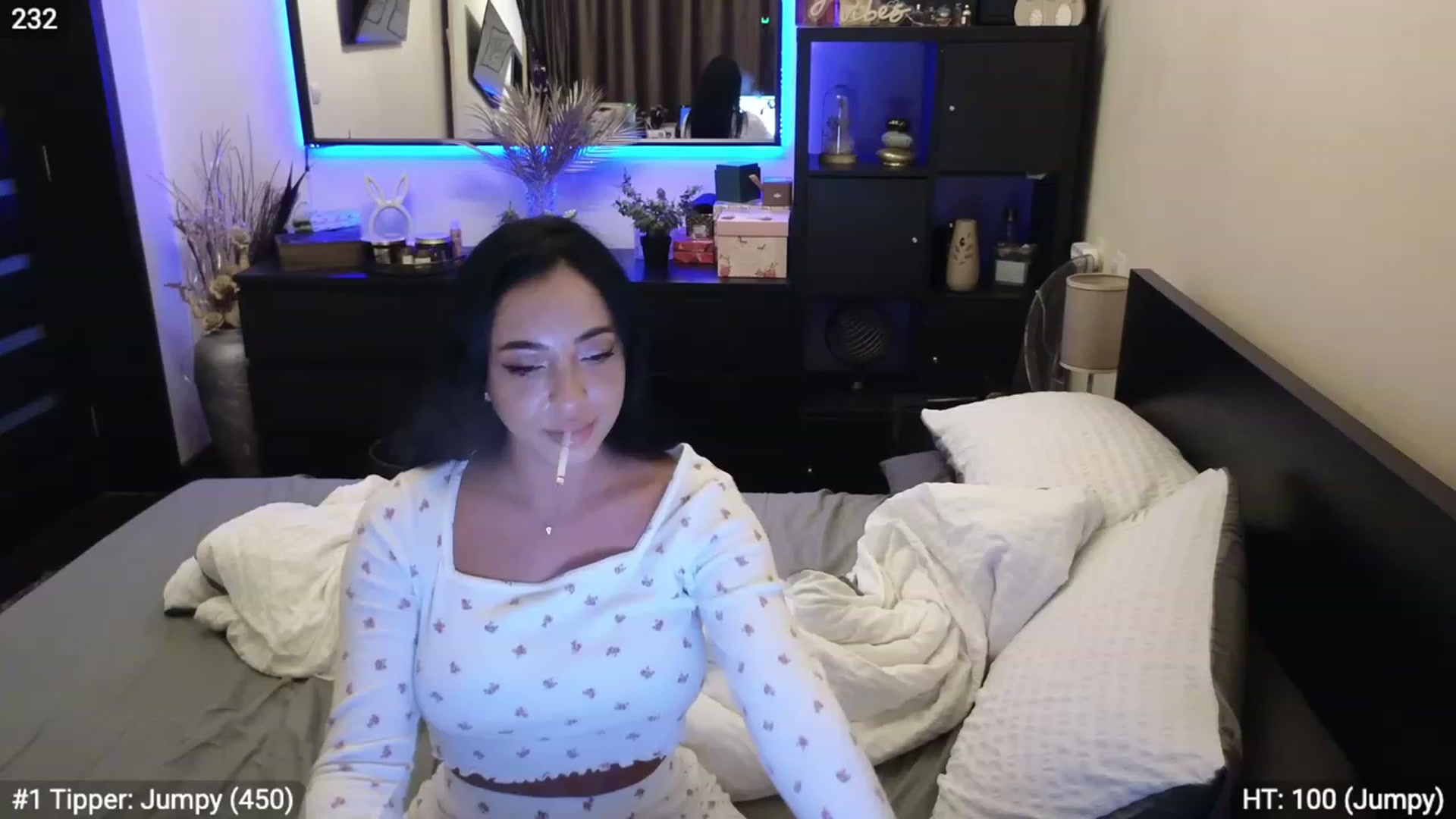Gallery image thumbnail from EndlesssJoy's myfreecams stream on, 12/07/2023, 07:41 image 17 of 20