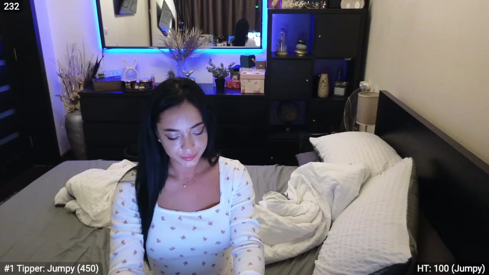 Gallery image thumbnail from EndlesssJoy's myfreecams stream on, 12/07/2023, 07:41 image 18 of 20