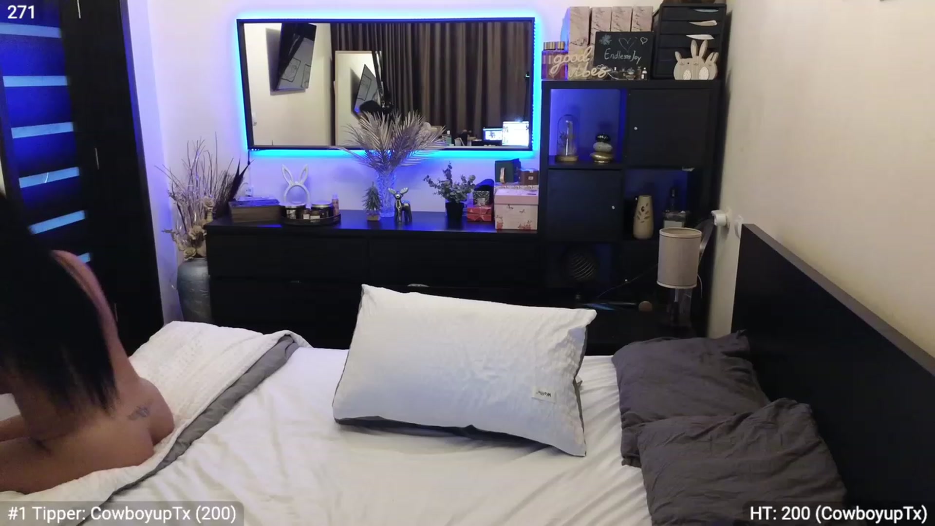 Gallery image thumbnail from EndlesssJoy's myfreecams stream on, 12/10/2023, 08:30 image 3 of 20