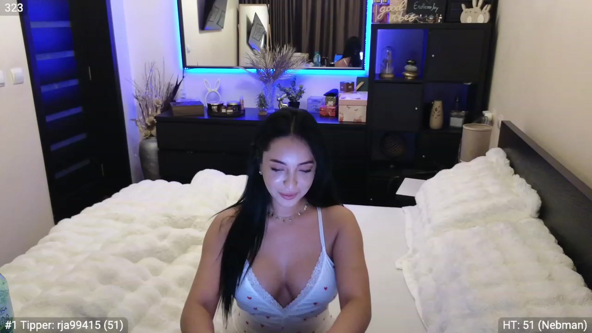 Gallery image thumbnail from EndlesssJoy's myfreecams stream on, 12/15/2023, 03:00 image 9 of 20