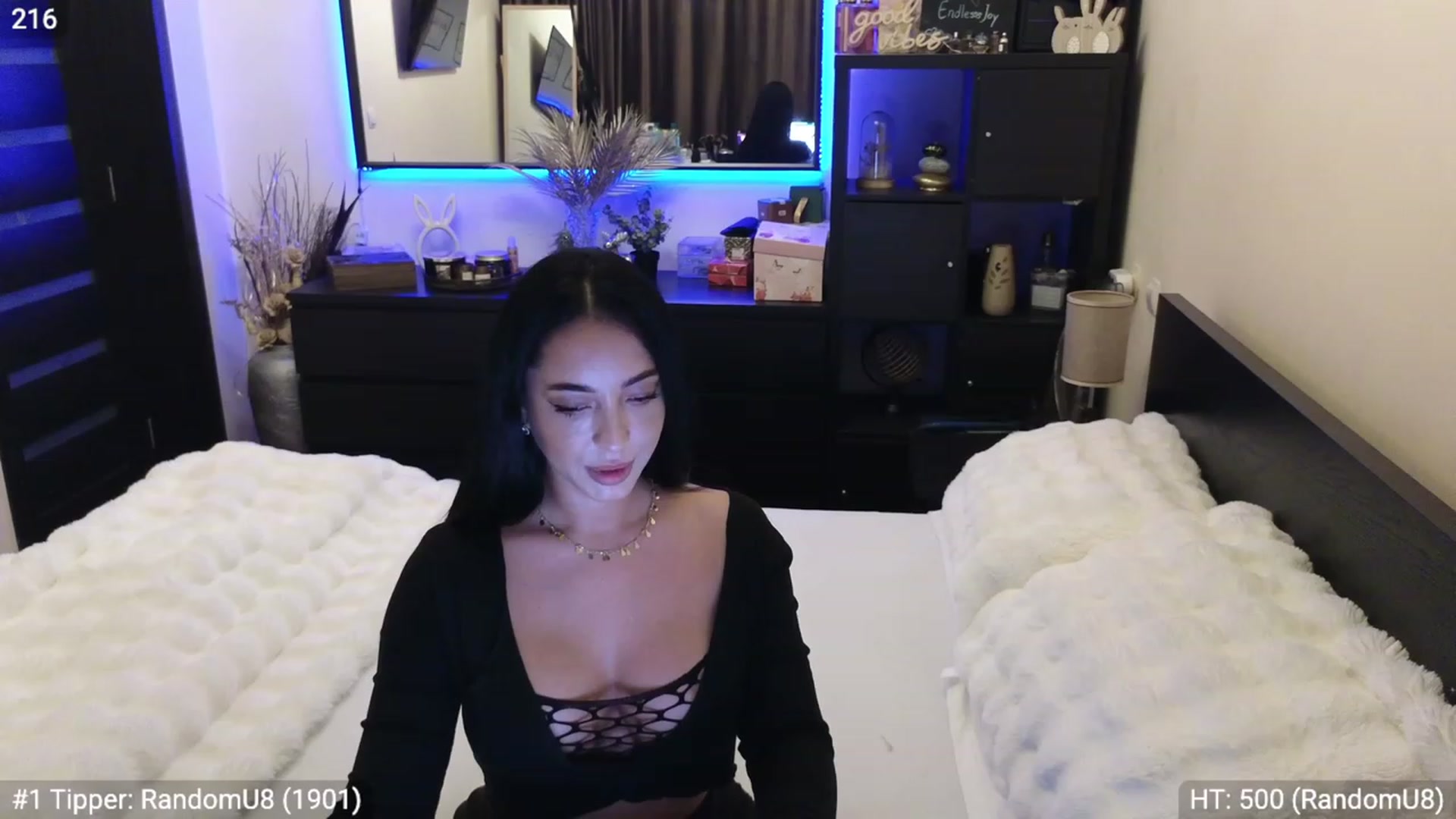 Gallery image thumbnail from EndlesssJoy's myfreecams stream on, 12/18/2023, 04:57 image 10 of 20