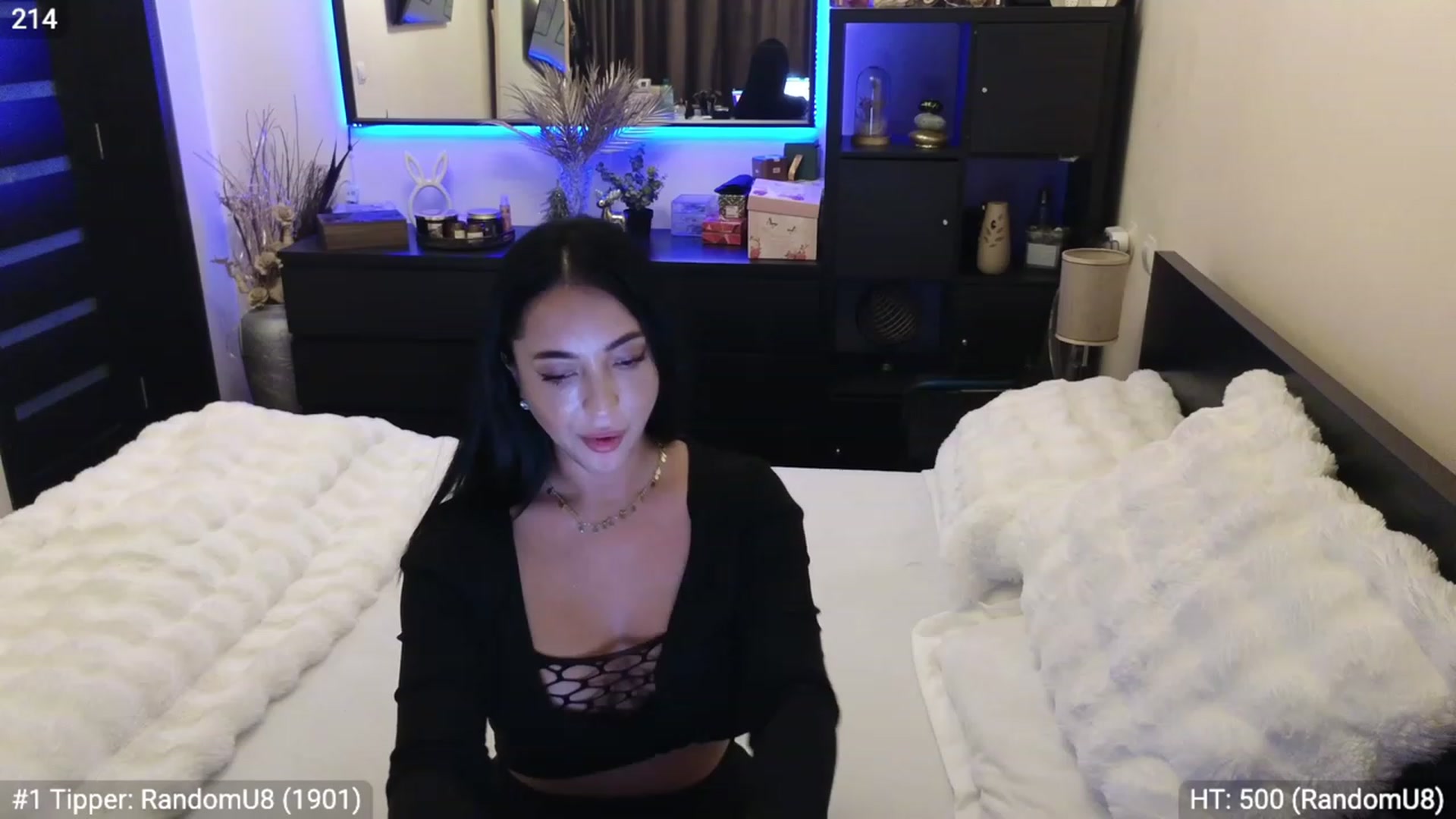 Gallery image thumbnail from EndlesssJoy's myfreecams stream on, 12/18/2023, 07:00 image 8 of 20
