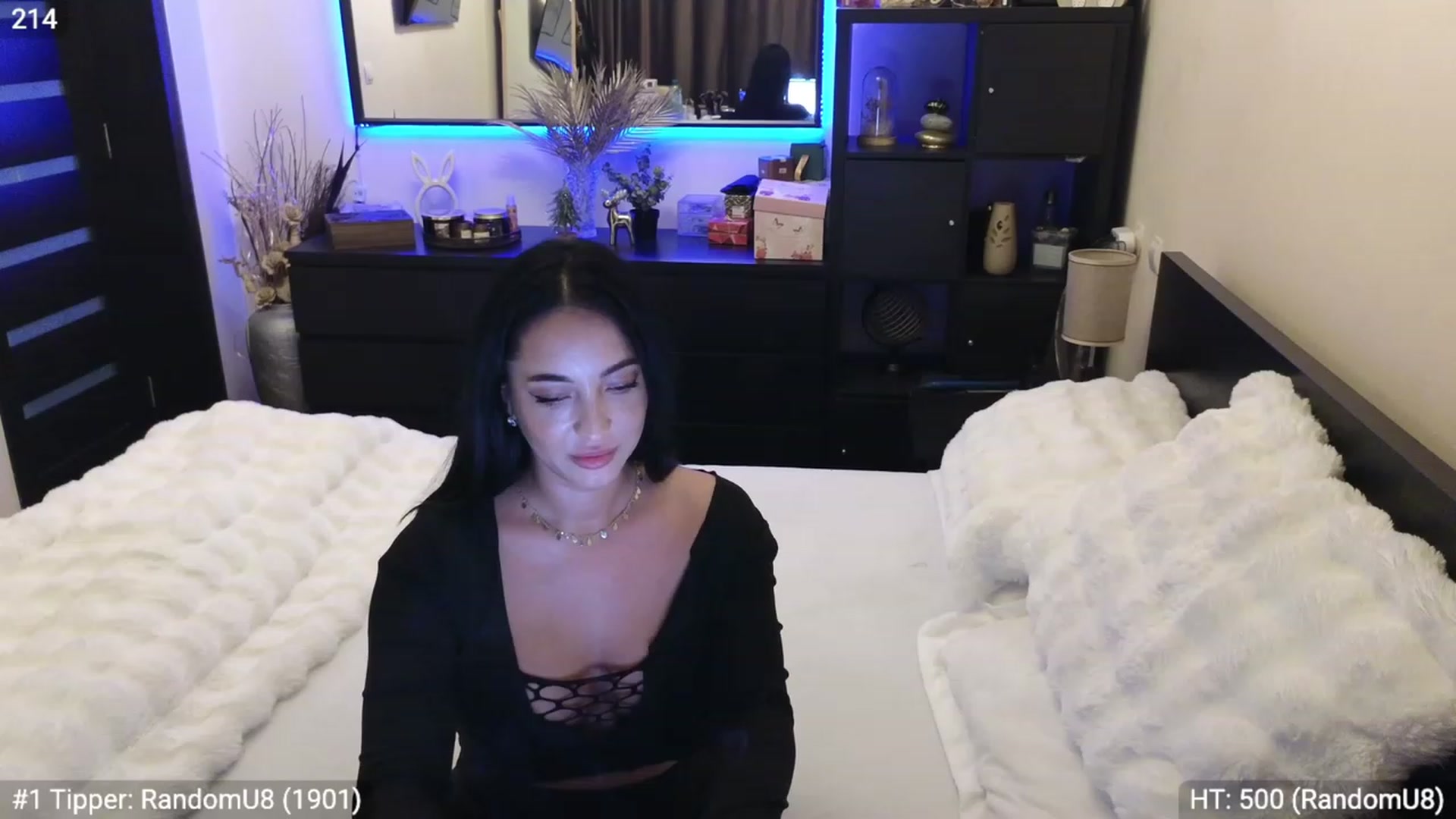 Gallery image thumbnail from EndlesssJoy's myfreecams stream on, 12/18/2023, 07:00 image 20 of 20