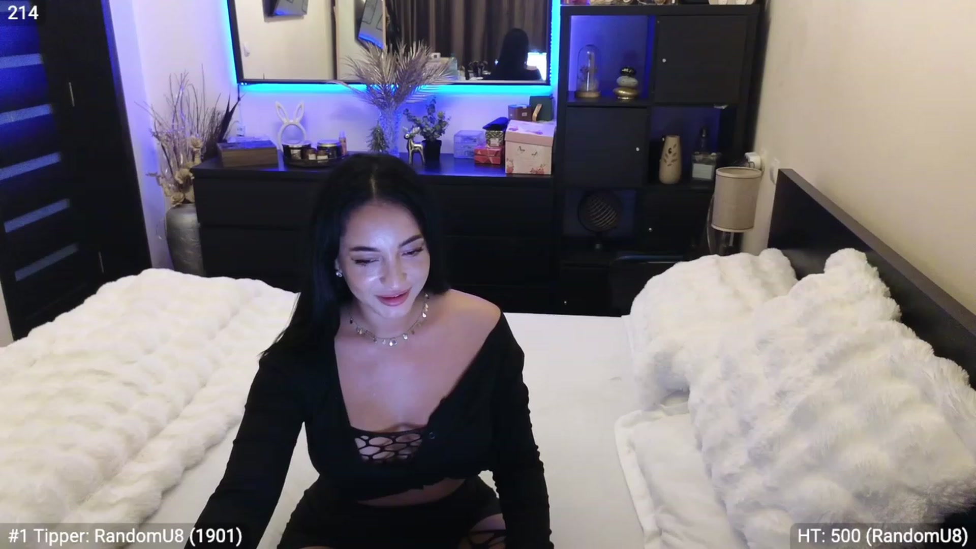 Gallery image thumbnail from EndlesssJoy's myfreecams stream on, 12/18/2023, 07:00 image 13 of 20