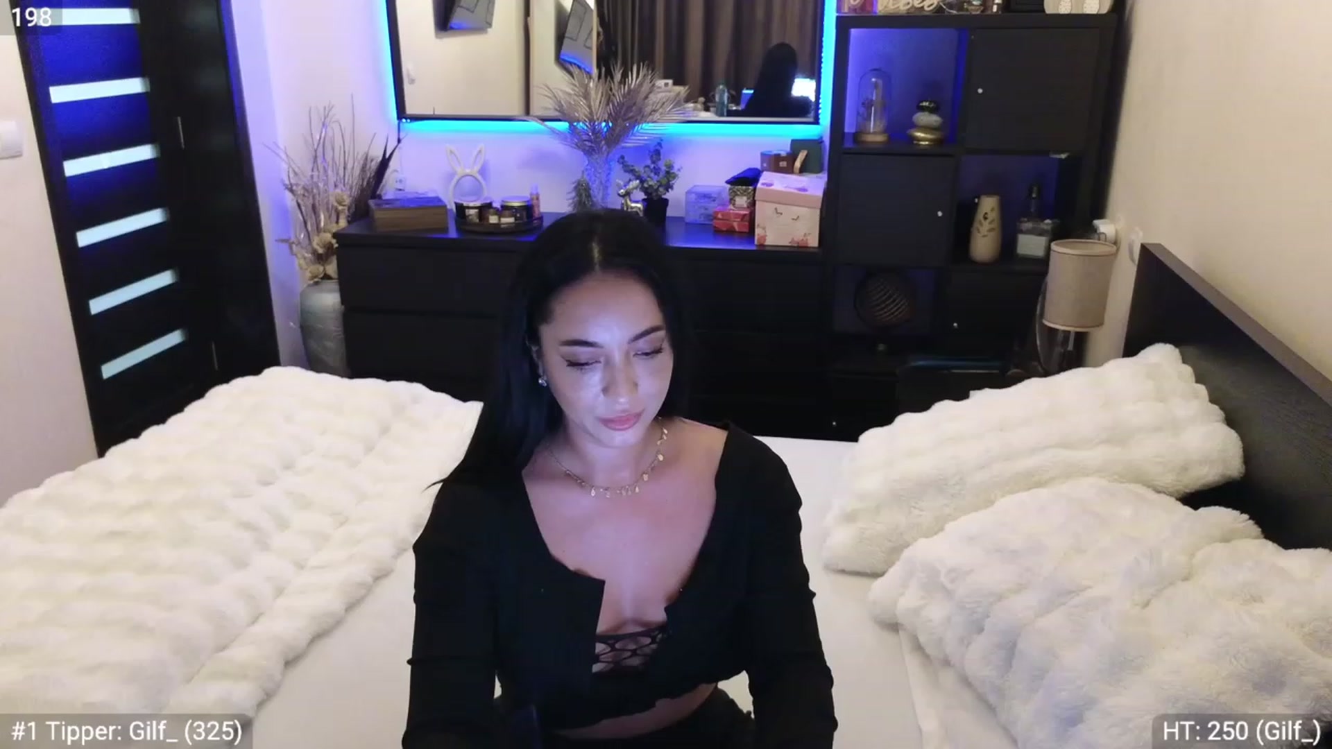 Gallery image thumbnail from EndlesssJoy's myfreecams stream on, 12/18/2023, 10:13 image 9 of 20