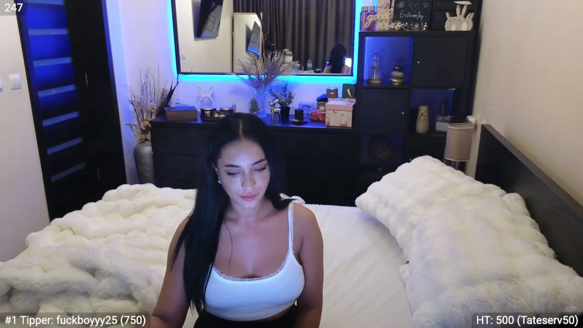 Gallery image thumbnail from EndlesssJoy's myfreecams stream on, 12/24/2023, 08:04 image 6 of 20