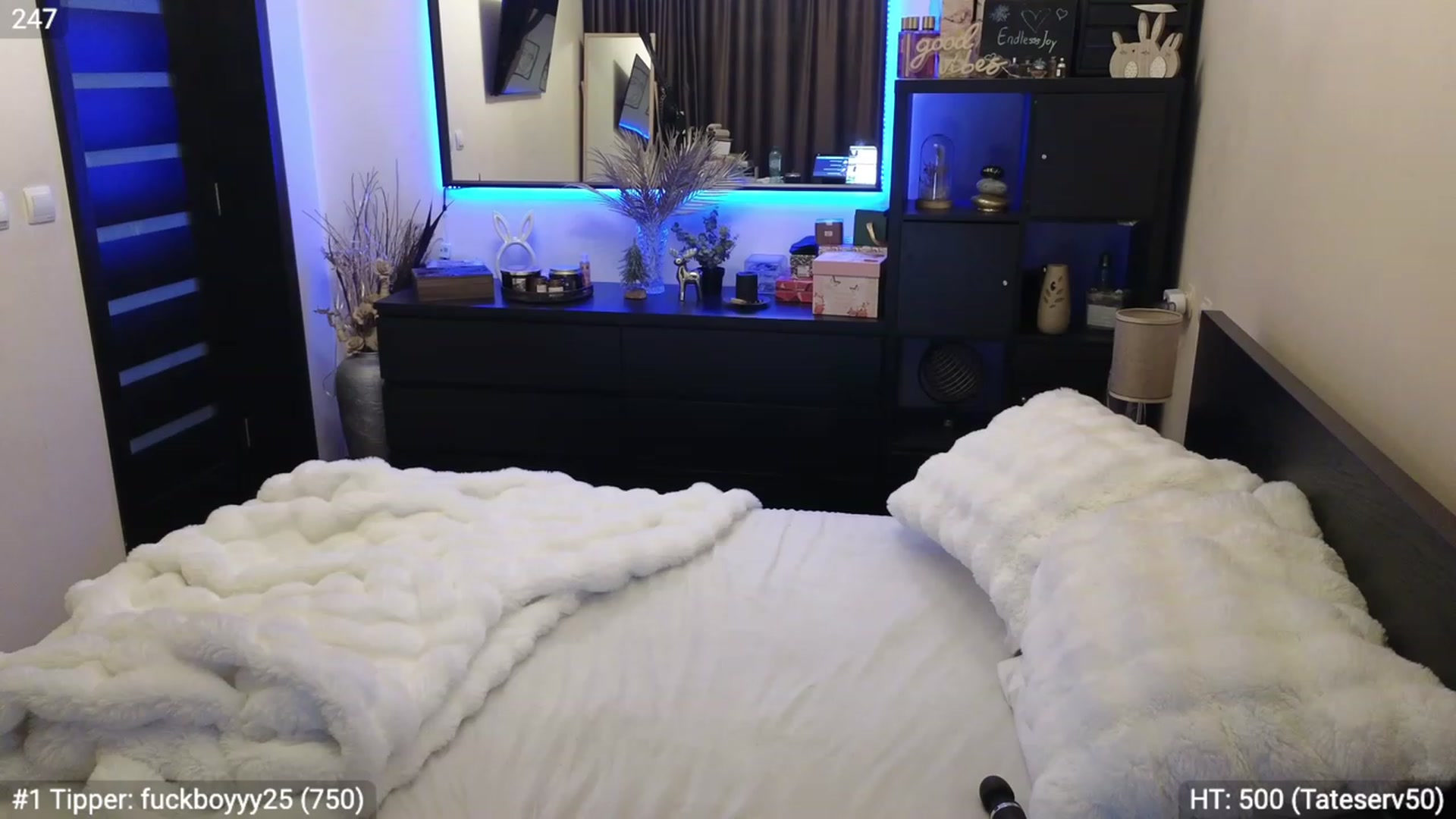 Gallery image thumbnail from EndlesssJoy's myfreecams stream on, 12/24/2023, 08:04 image 9 of 20