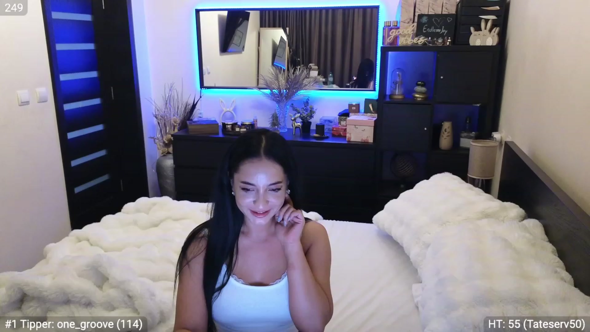 Gallery image thumbnail from EndlesssJoy's myfreecams stream on, 12/24/2023, 09:30 image 10 of 20