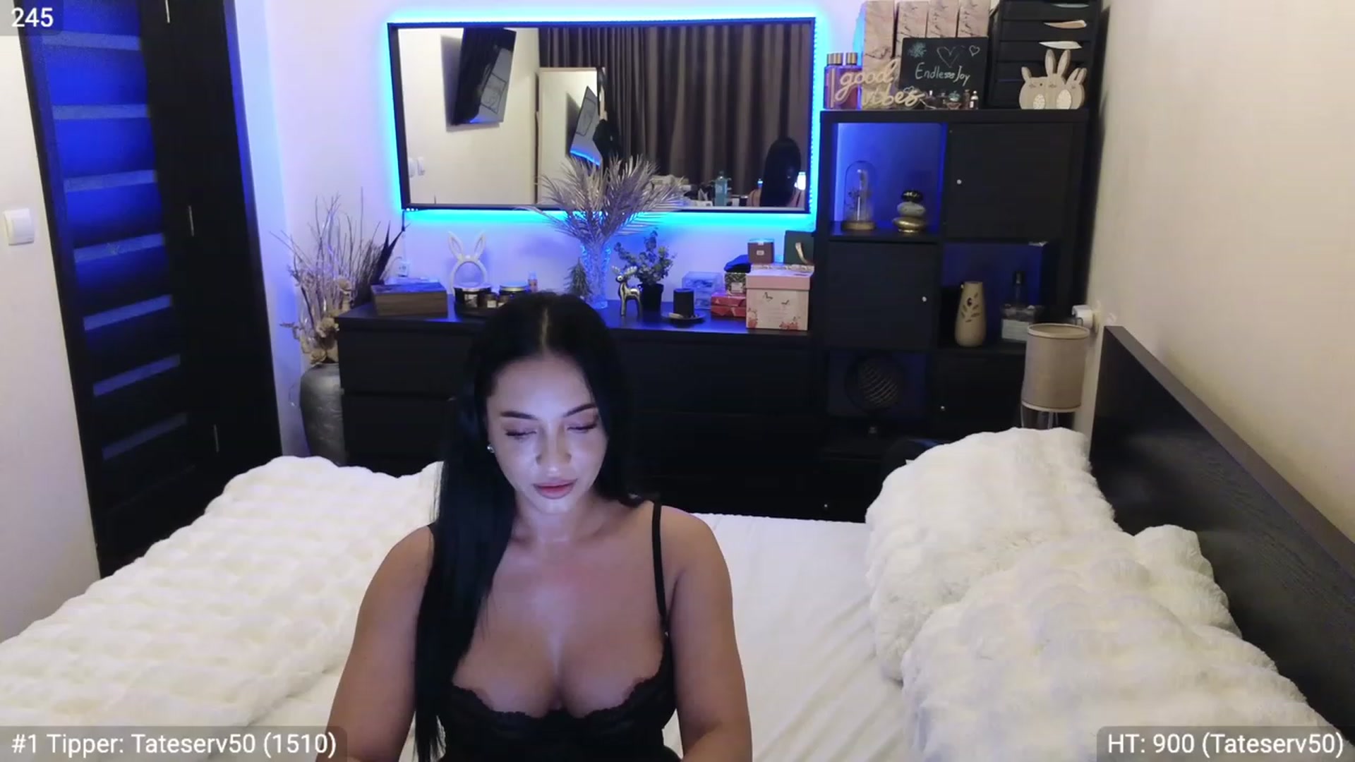 Gallery image thumbnail from EndlesssJoy's myfreecams stream on, 12/25/2023, 02:58 image 20 of 20