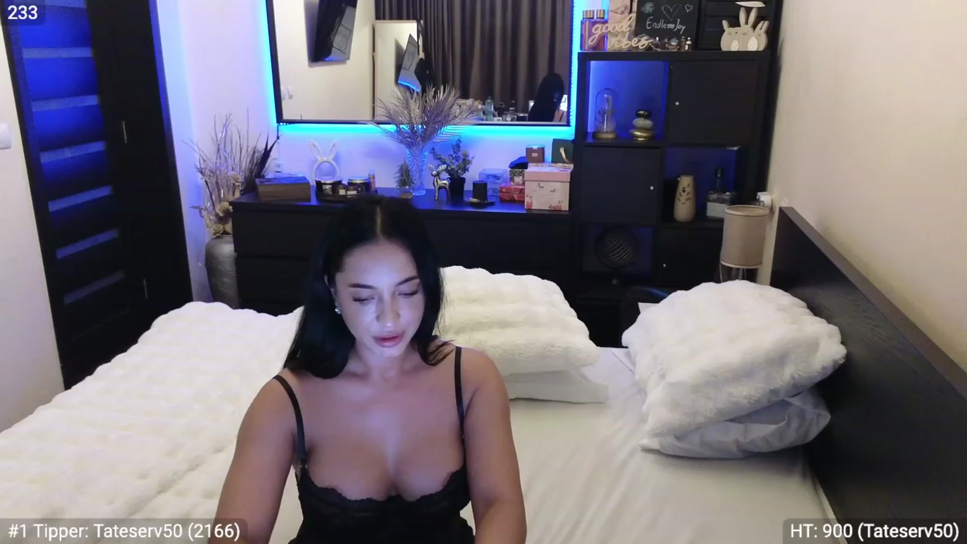 Gallery image thumbnail from EndlesssJoy's myfreecams stream on, 12/25/2023, 06:05 image 3 of 20