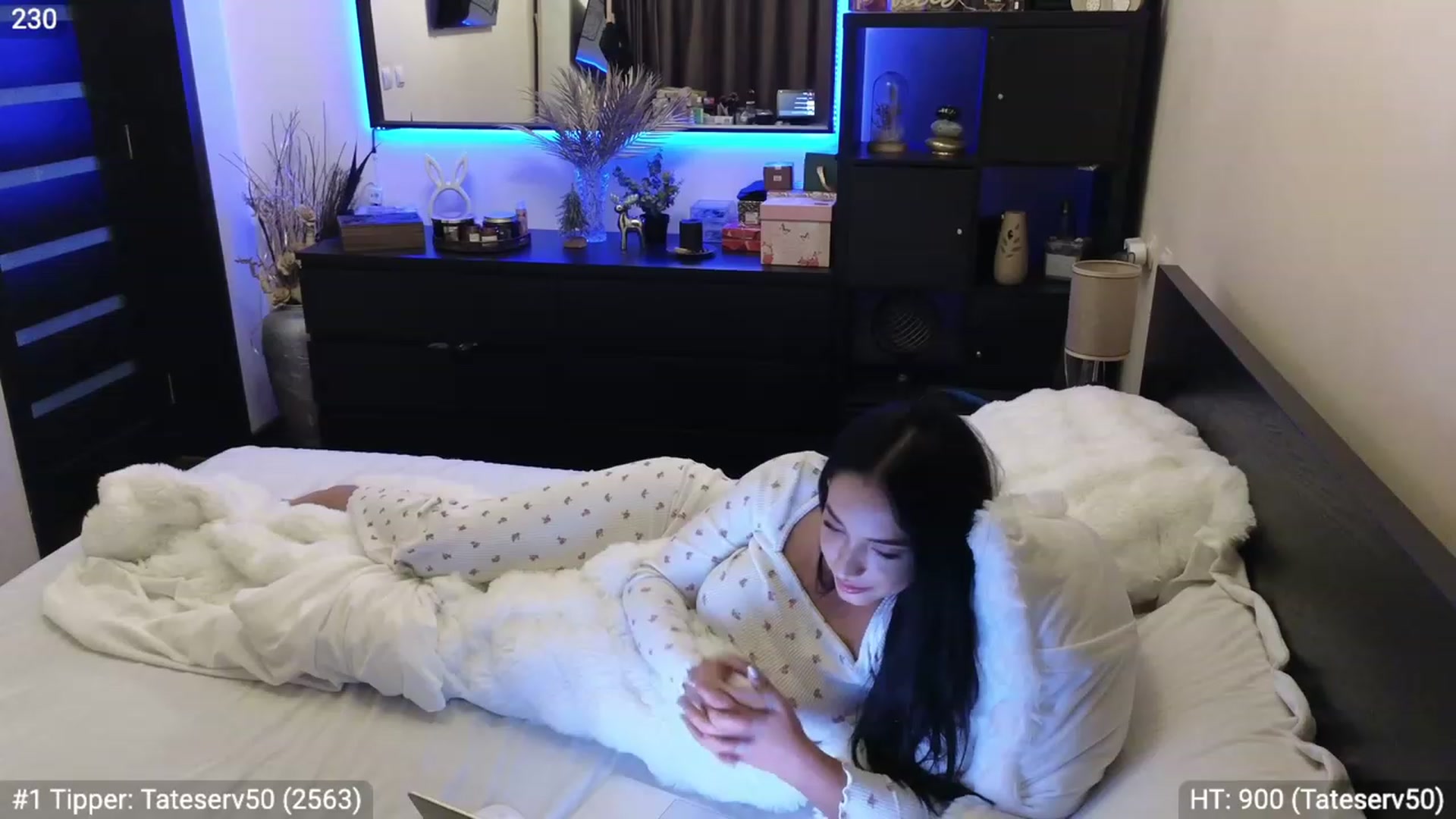Gallery image thumbnail from EndlesssJoy's myfreecams stream on, 12/25/2023, 07:58 image 5 of 20