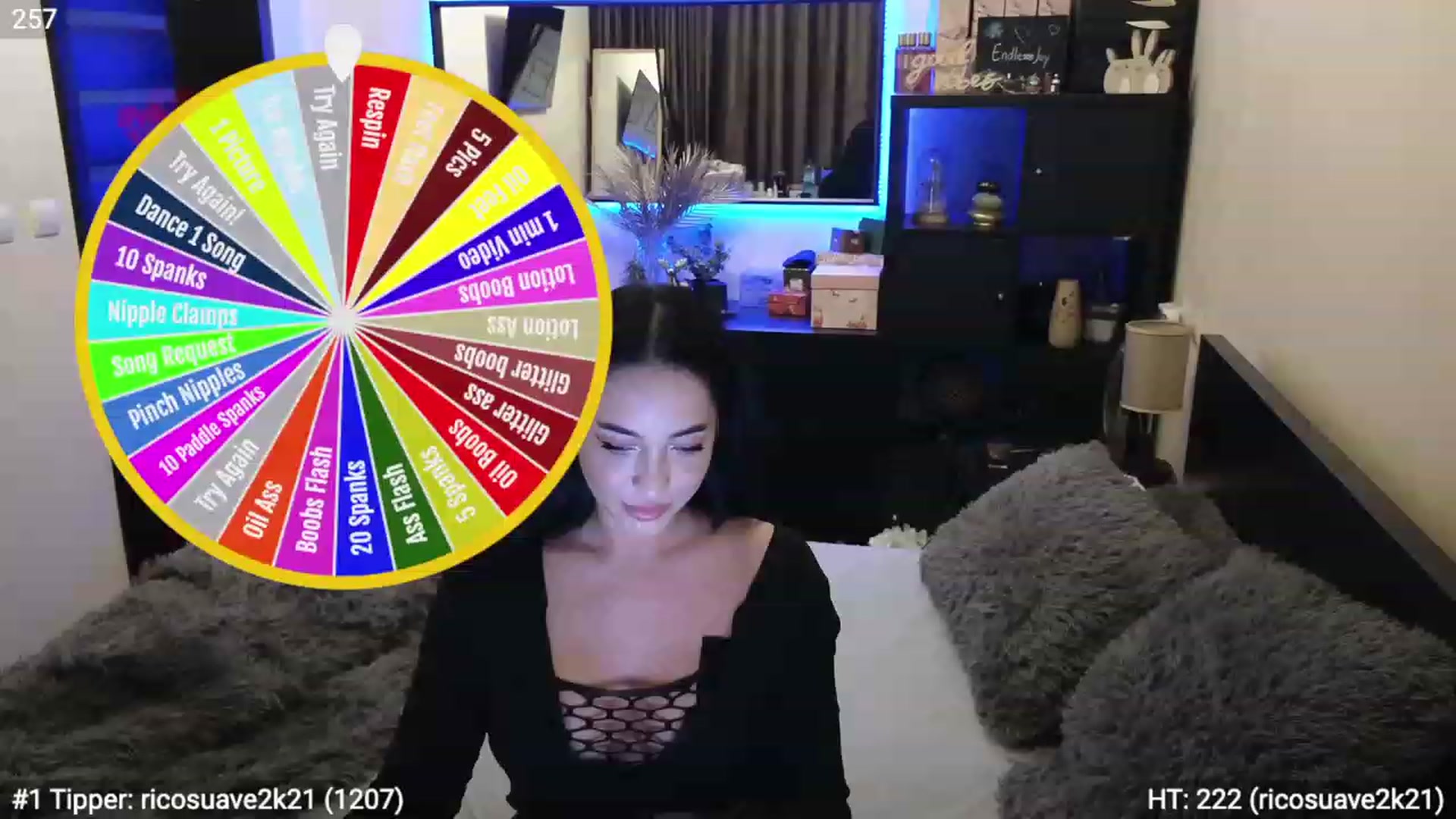 Gallery image thumbnail from EndlesssJoy's myfreecams stream on, 12/31/2023, 01:59 image 5 of 20
