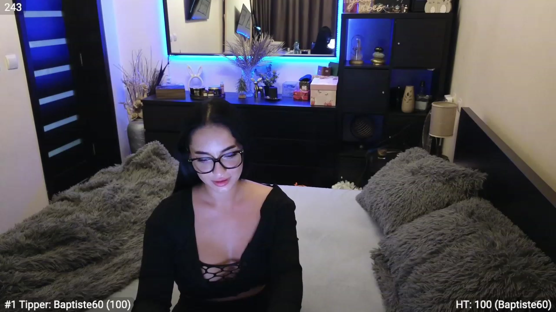Gallery image thumbnail from EndlesssJoy's myfreecams stream on, 12/31/2023, 09:22 image 16 of 20
