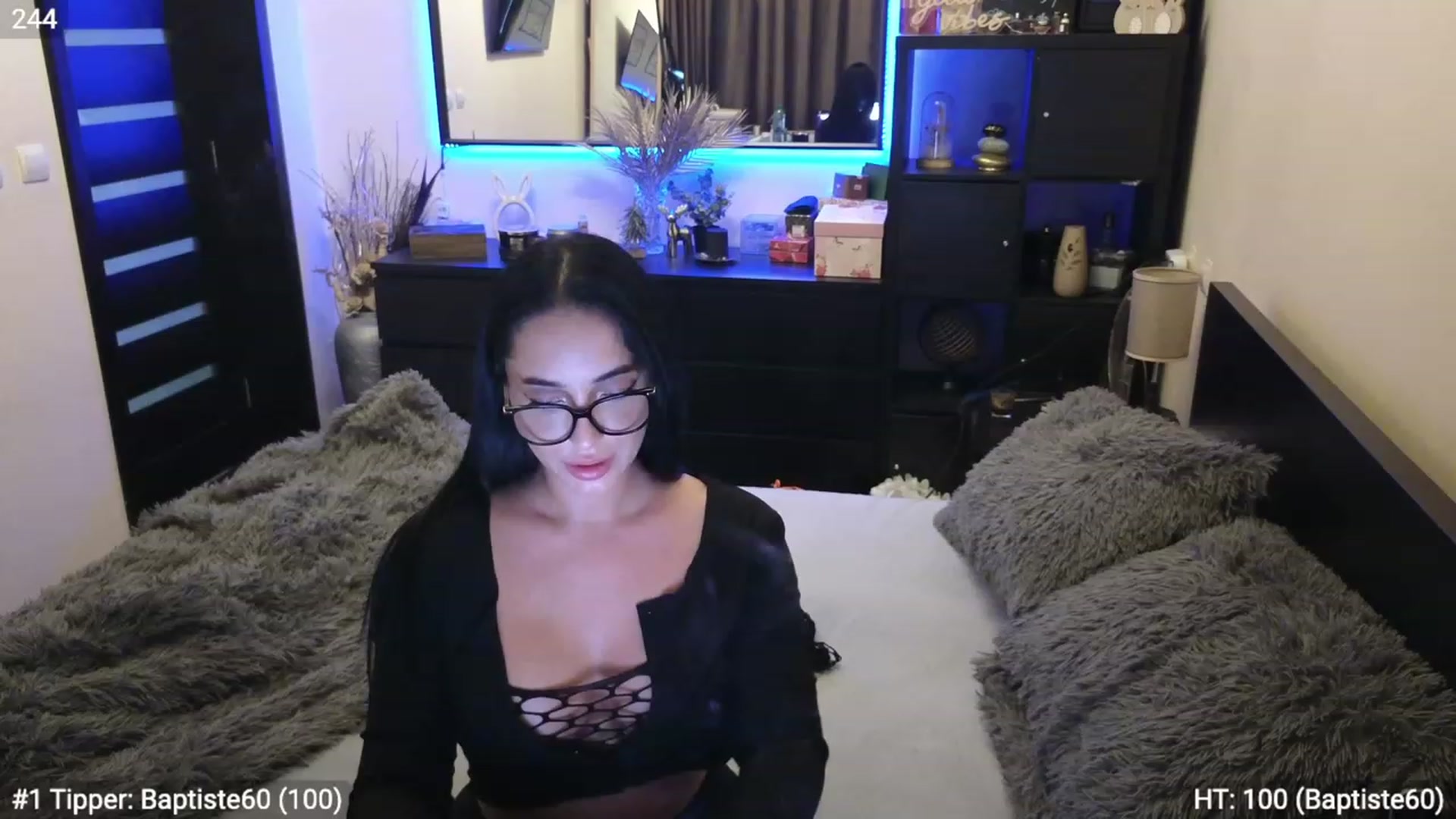Gallery image thumbnail from EndlesssJoy's myfreecams stream on, 12/31/2023, 09:22 image 10 of 20