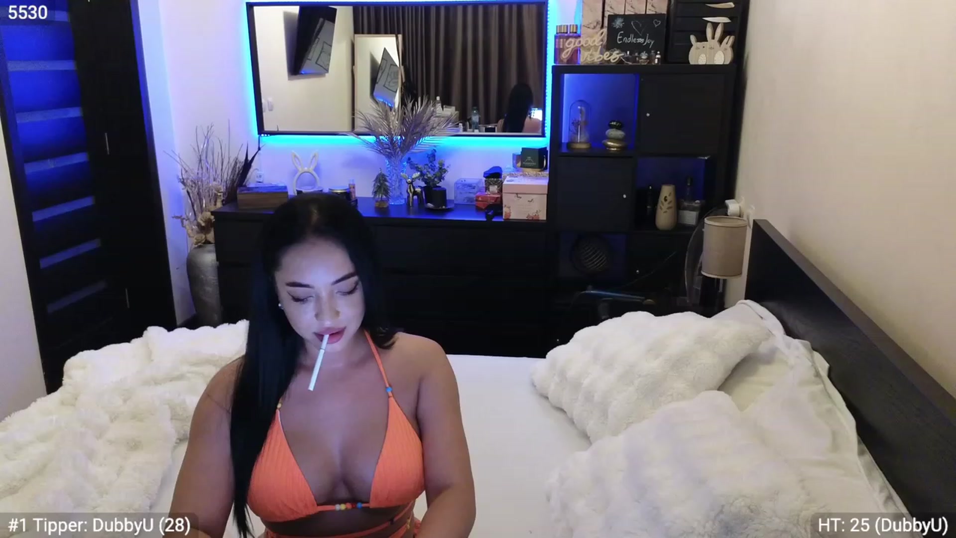 Gallery image thumbnail from EndlesssJoy's myfreecams stream on, 01/04/2024, 01:46 image 10 of 20