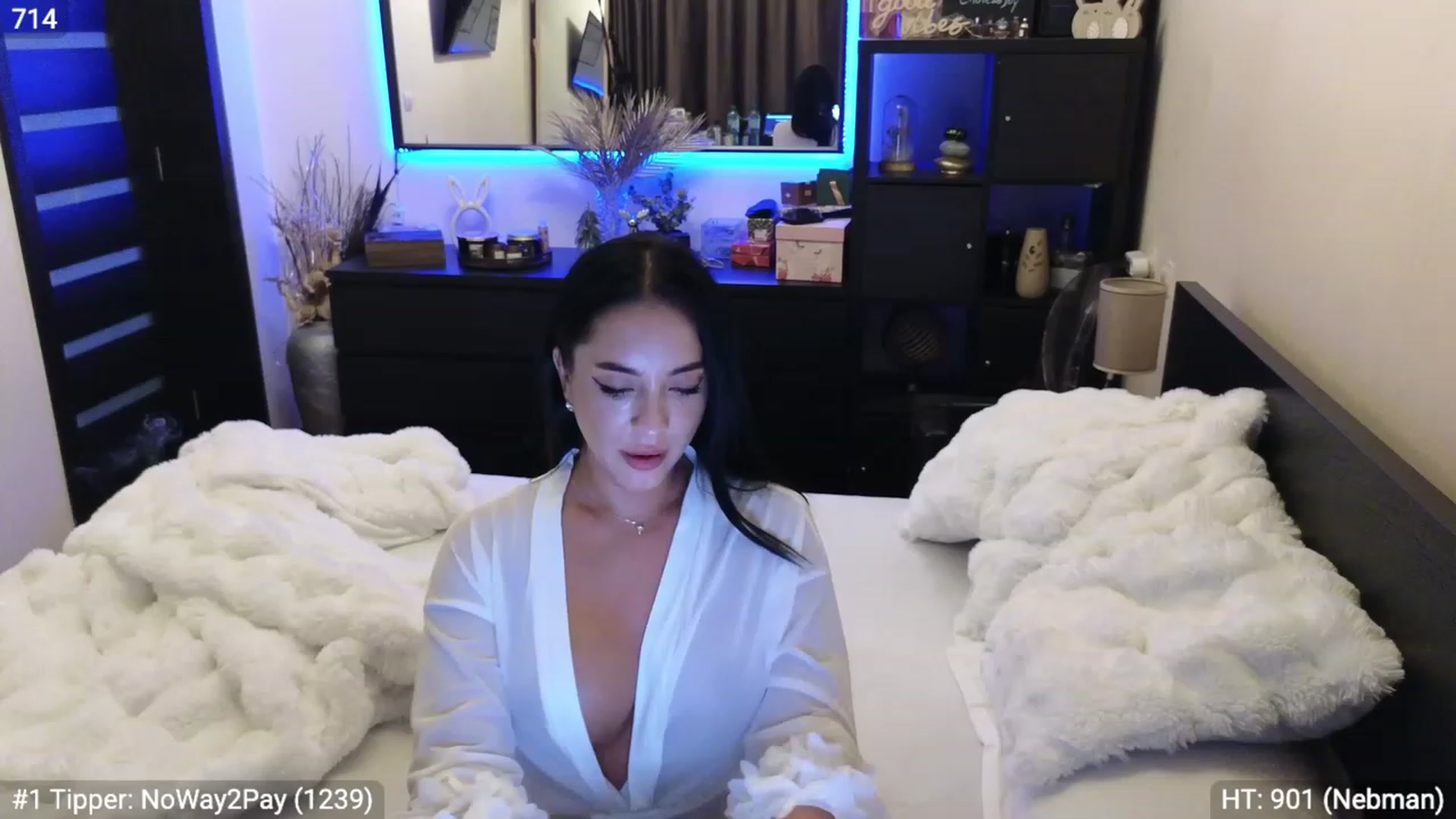 Gallery image thumbnail from EndlesssJoy's myfreecams stream on, 01/05/2024, 07:31 image 1 of 20