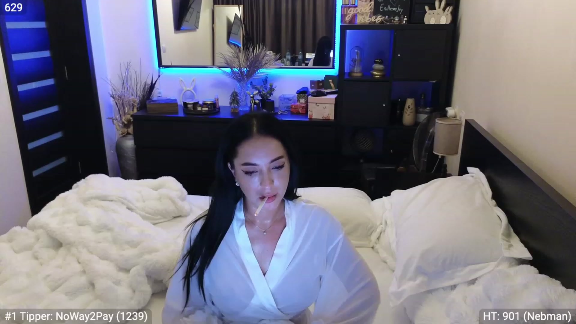 Gallery image thumbnail from EndlesssJoy's myfreecams stream on, 01/05/2024, 08:03 image 7 of 20