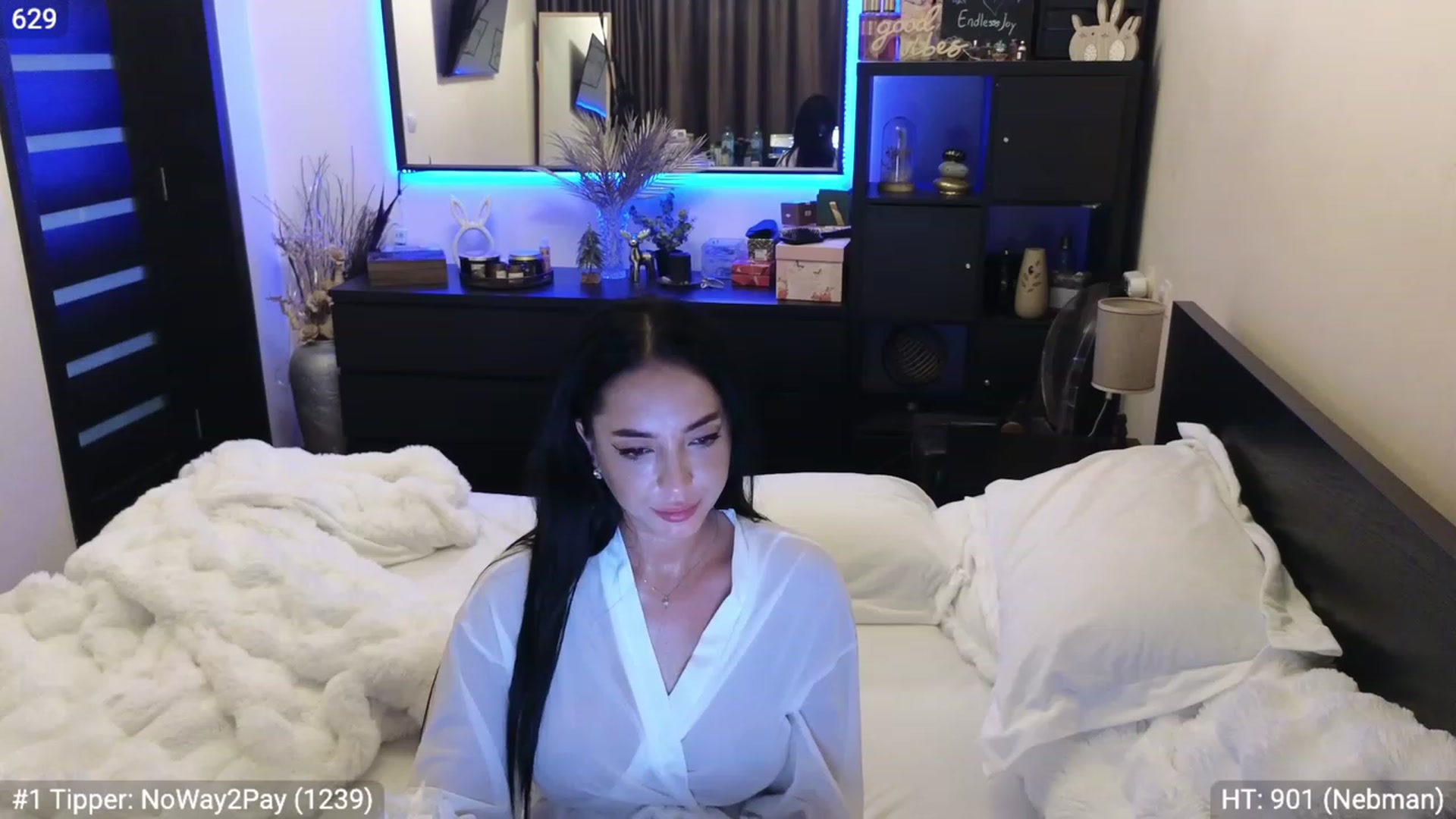 Gallery image thumbnail from EndlesssJoy's myfreecams stream on, 01/05/2024, 08:03 image 11 of 20