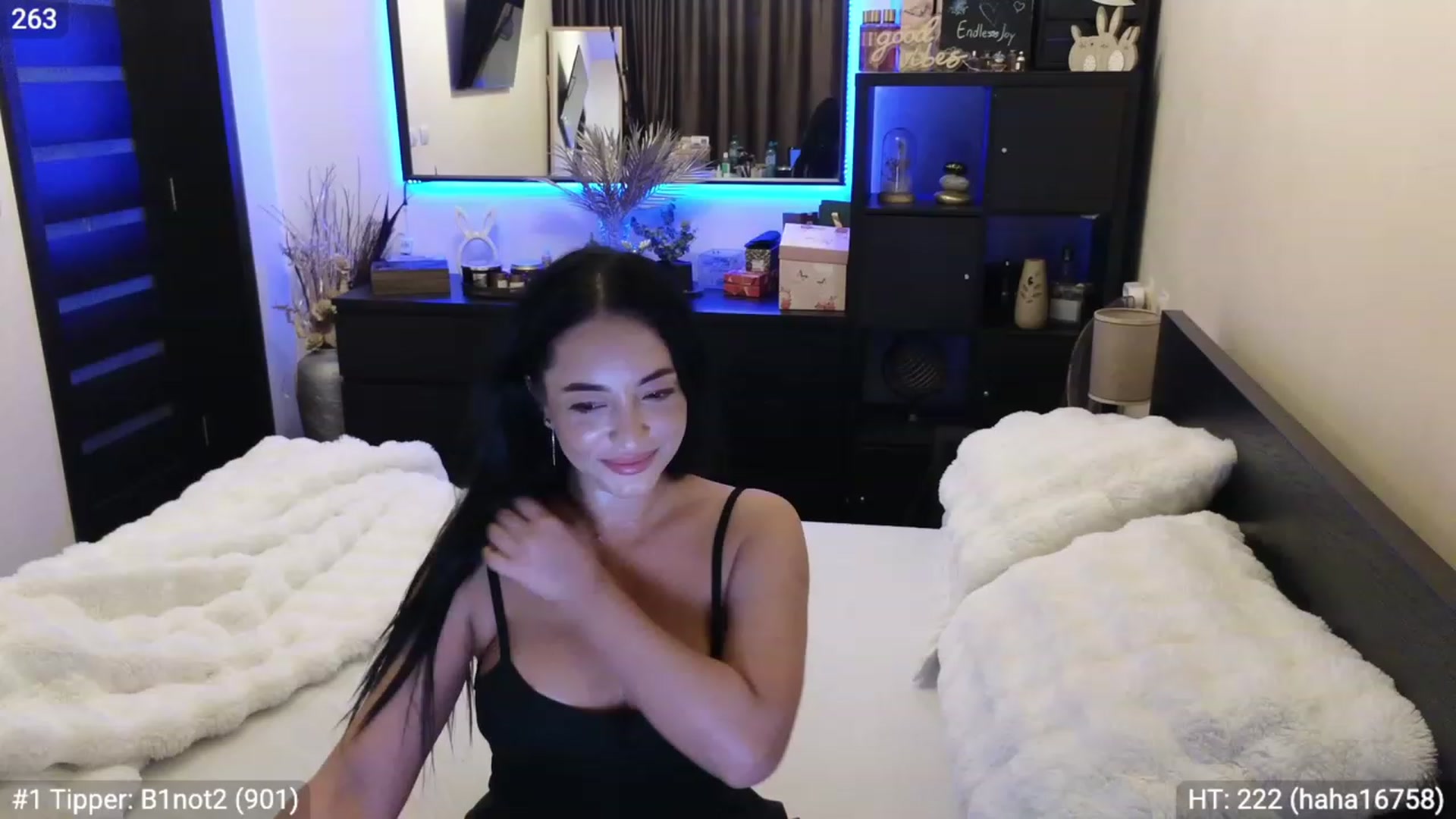 Gallery image thumbnail from EndlesssJoy's myfreecams stream on, 01/08/2024, 03:23 image 20 of 20