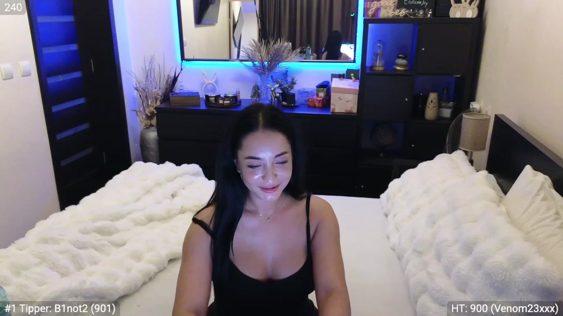 Gallery image thumbnail from EndlesssJoy's myfreecams stream on, 01/08/2024, 07:53 image 2 of 20