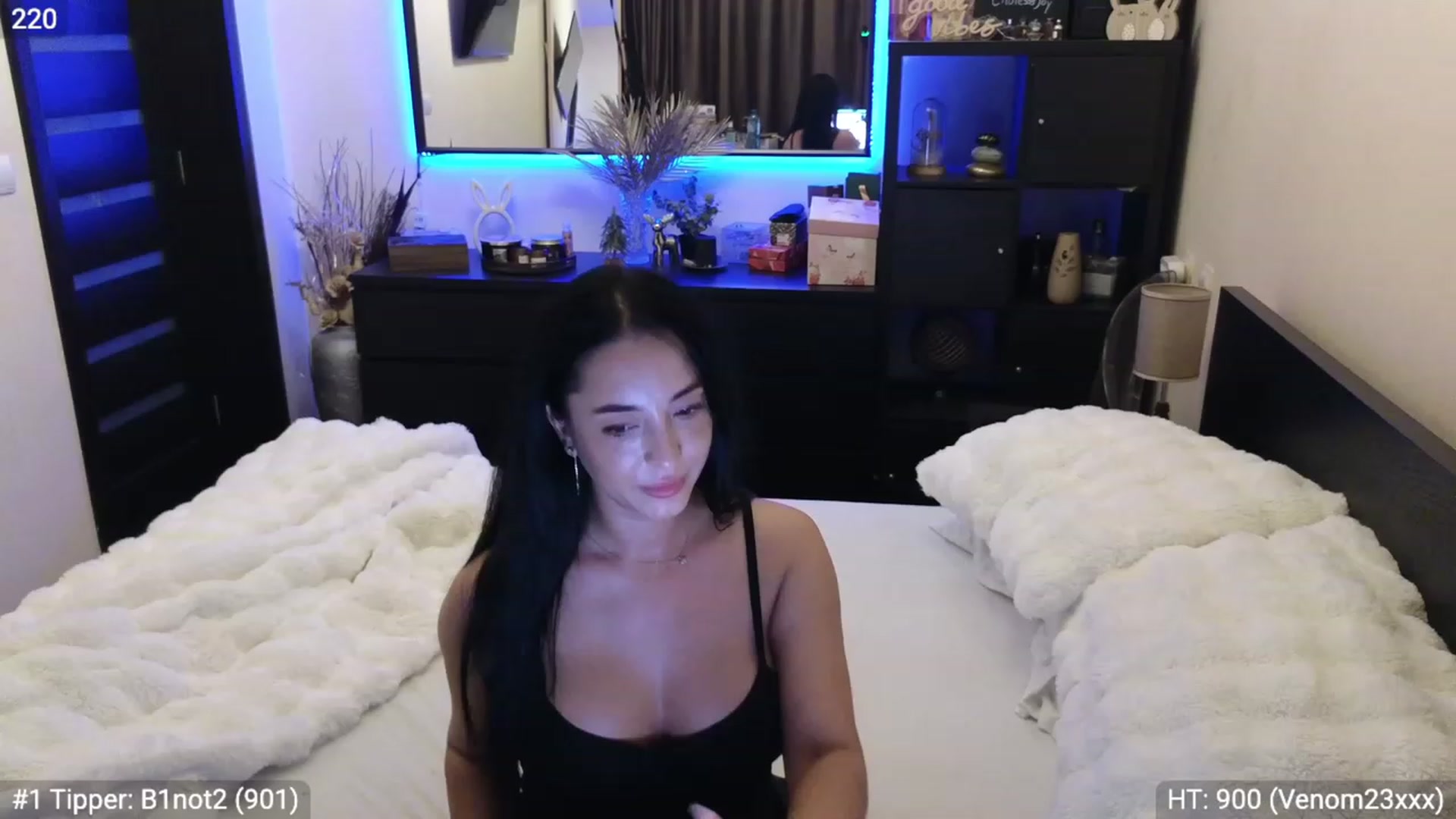 Gallery image thumbnail from EndlesssJoy's myfreecams stream on, 01/08/2024, 09:41 image 1 of 20