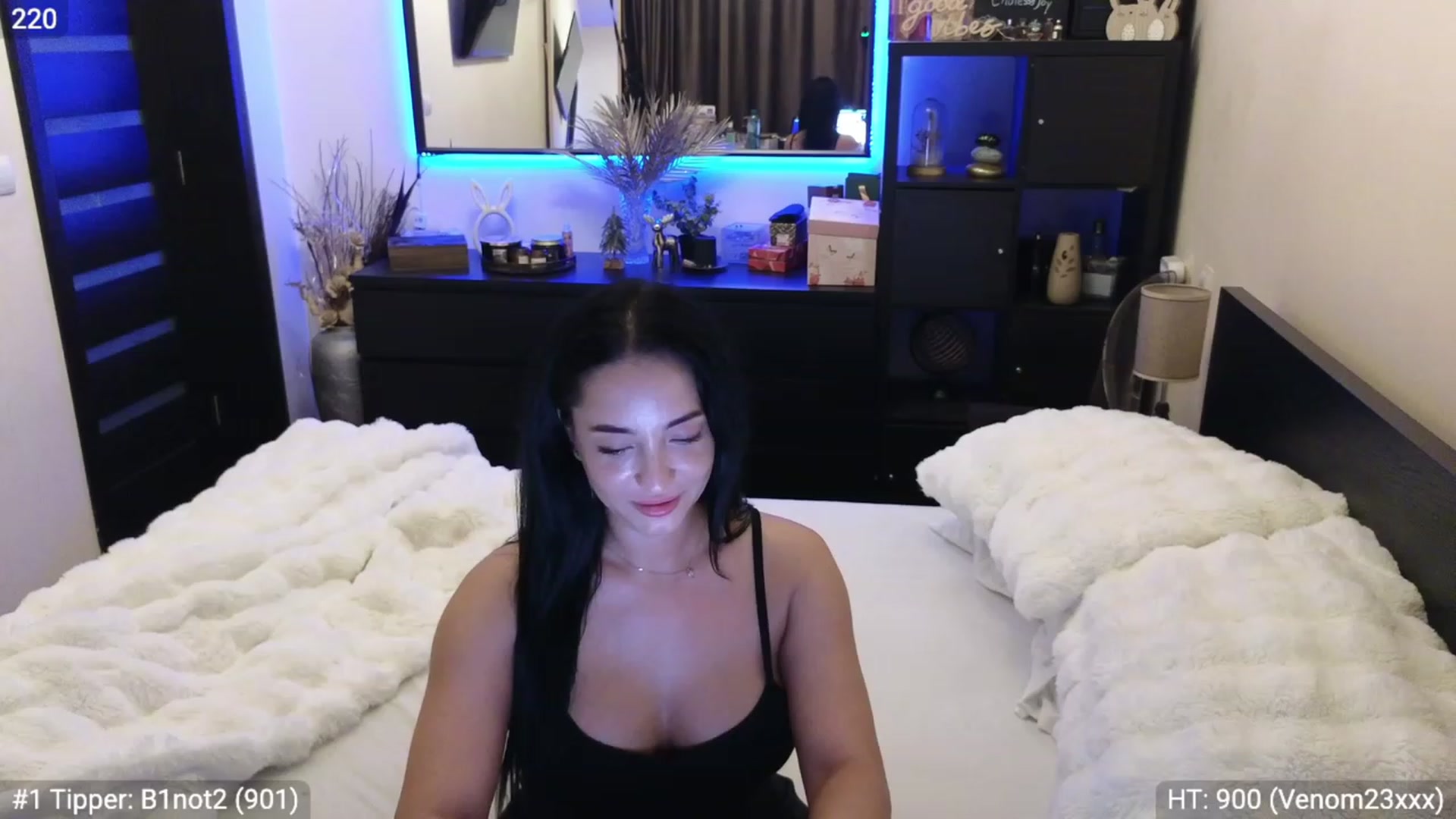 Gallery image thumbnail from EndlesssJoy's myfreecams stream on, 01/08/2024, 09:41 image 2 of 20