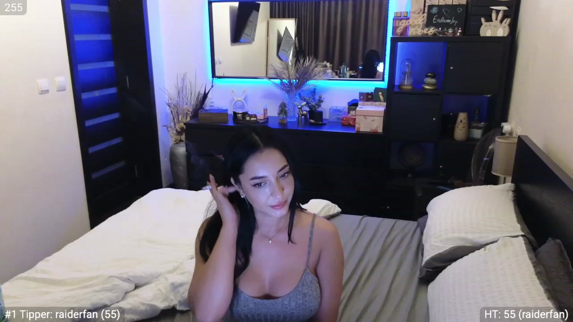 Gallery image thumbnail from EndlesssJoy's myfreecams stream on, 01/12/2024, 08:47 image 15 of 20