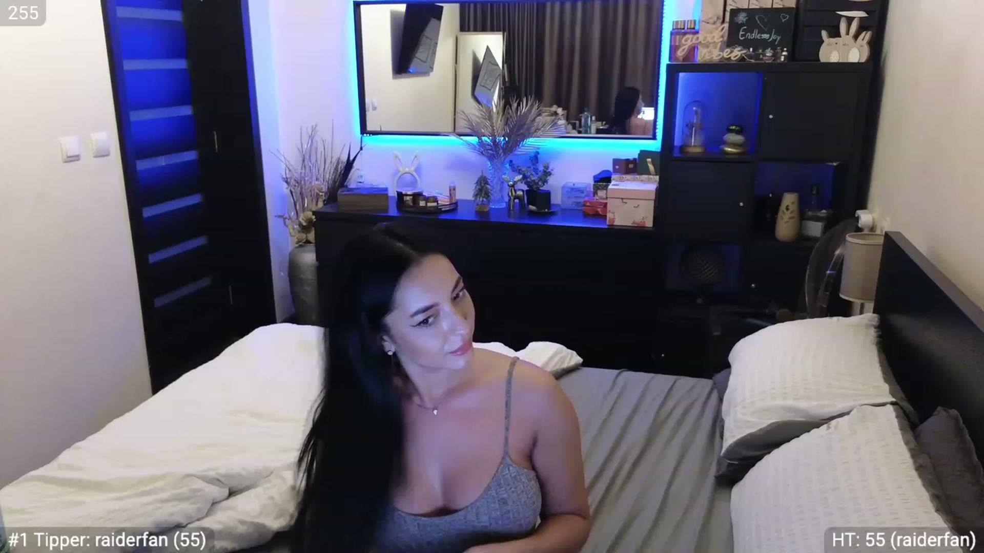 Gallery image thumbnail from EndlesssJoy's myfreecams stream on, 01/12/2024, 08:47 image 16 of 20