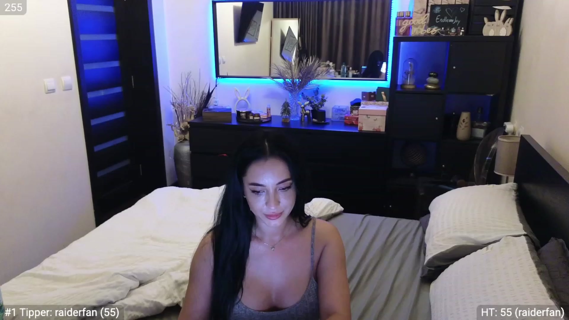 Gallery image thumbnail from EndlesssJoy's myfreecams stream on, 01/12/2024, 08:47 image 19 of 20