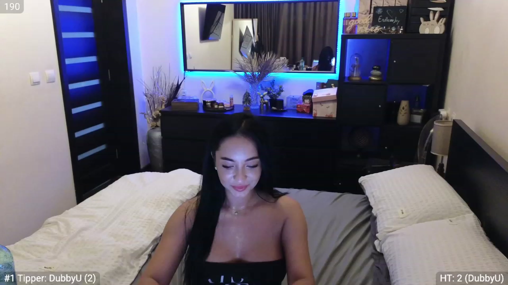 Gallery image thumbnail from EndlesssJoy's myfreecams stream on, 01/15/2024, 08:33 image 13 of 20