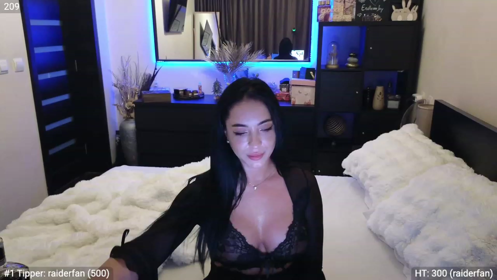 Gallery image thumbnail from EndlesssJoy's myfreecams stream on, 01/21/2024, 10:21 image 17 of 20