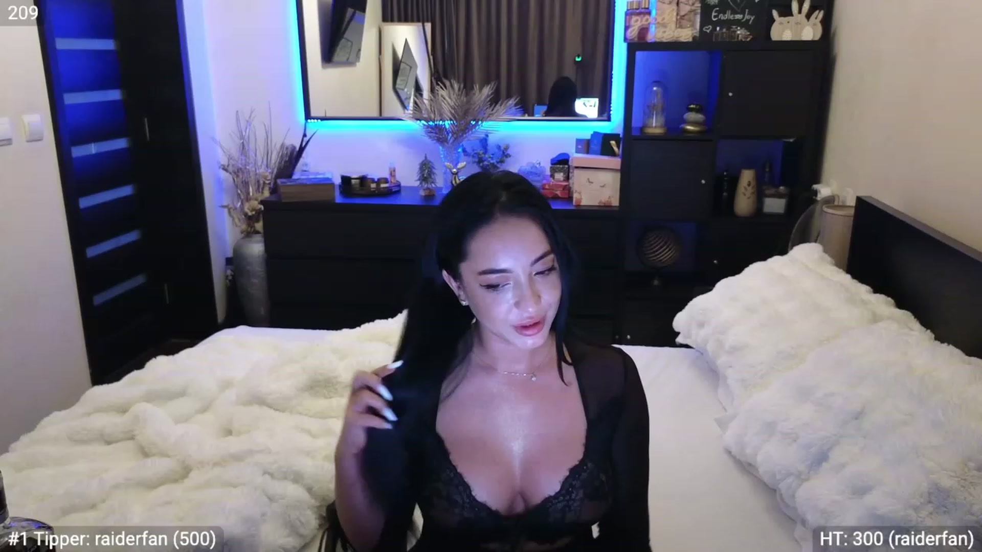 Gallery image thumbnail from EndlesssJoy's myfreecams stream on, 01/21/2024, 10:21 image 18 of 20