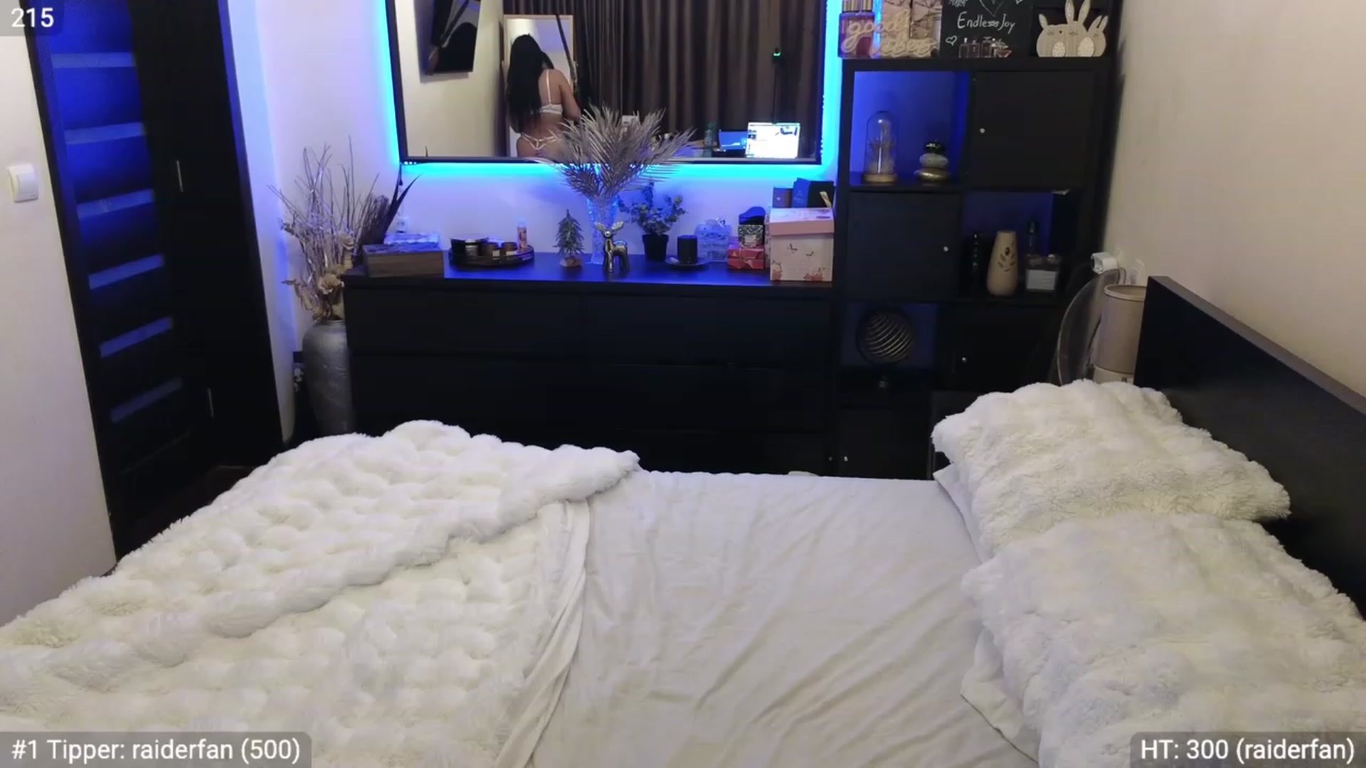 Gallery image thumbnail from EndlesssJoy's myfreecams stream on, 01/22/2024, 04:44 image 19 of 20