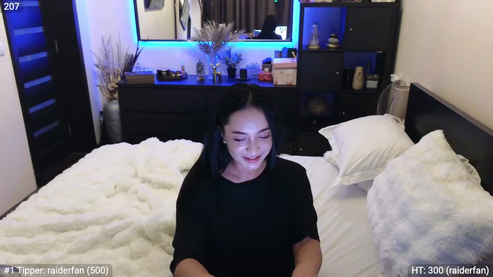 Gallery image thumbnail from EndlesssJoy's myfreecams stream on, 01/22/2024, 07:48 image 2 of 20